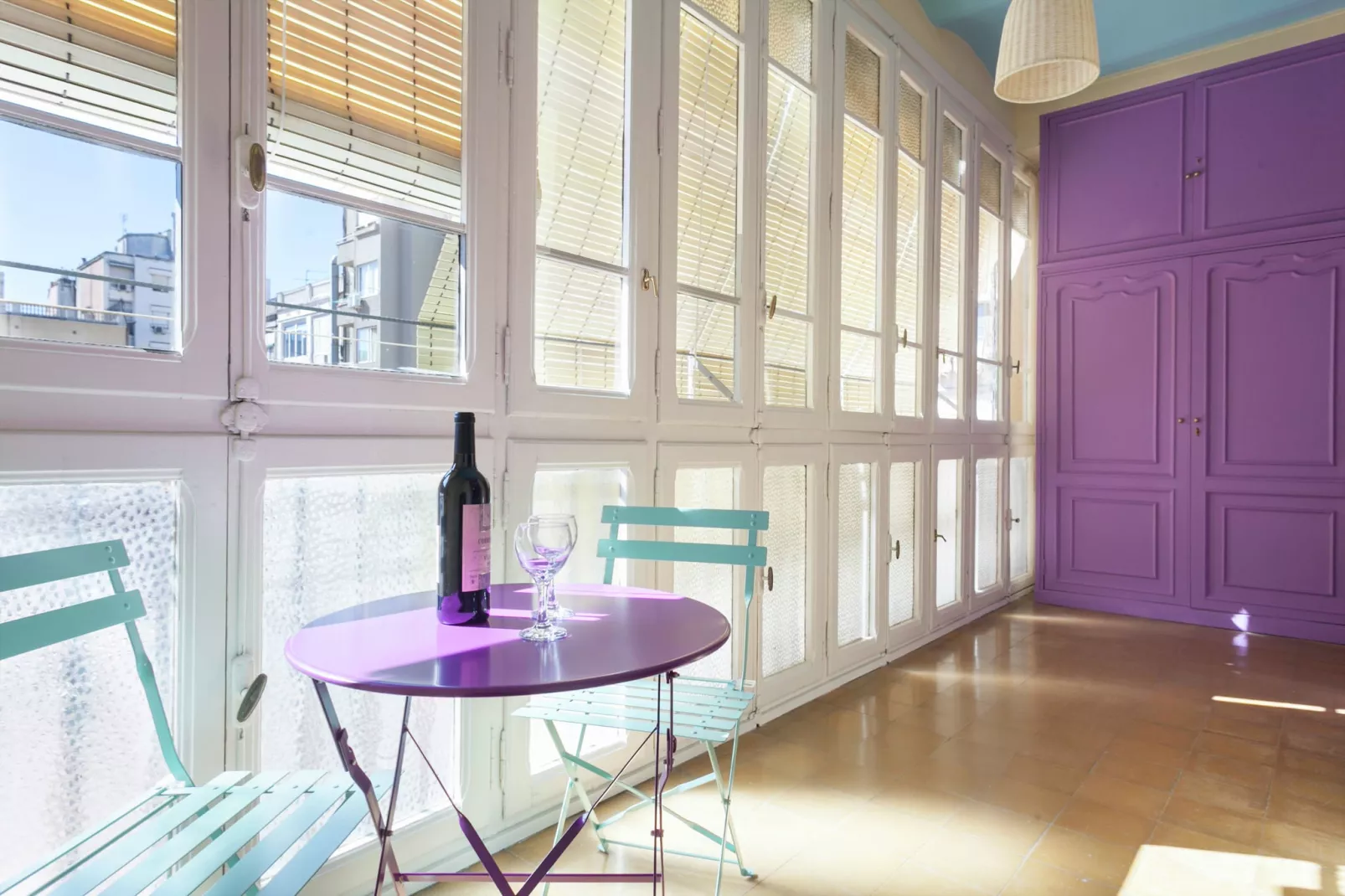 Rambla Paris Apartment-View summer