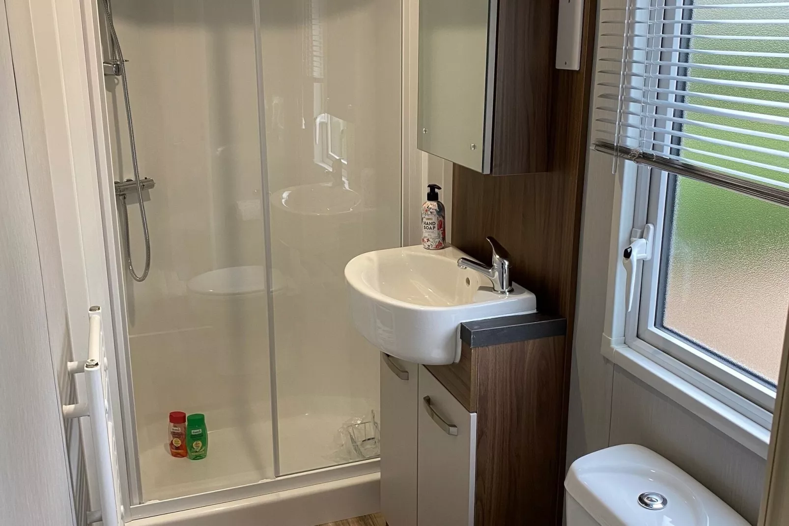 Recreatiepark Rhederlaagse Meren 4-Bathroom