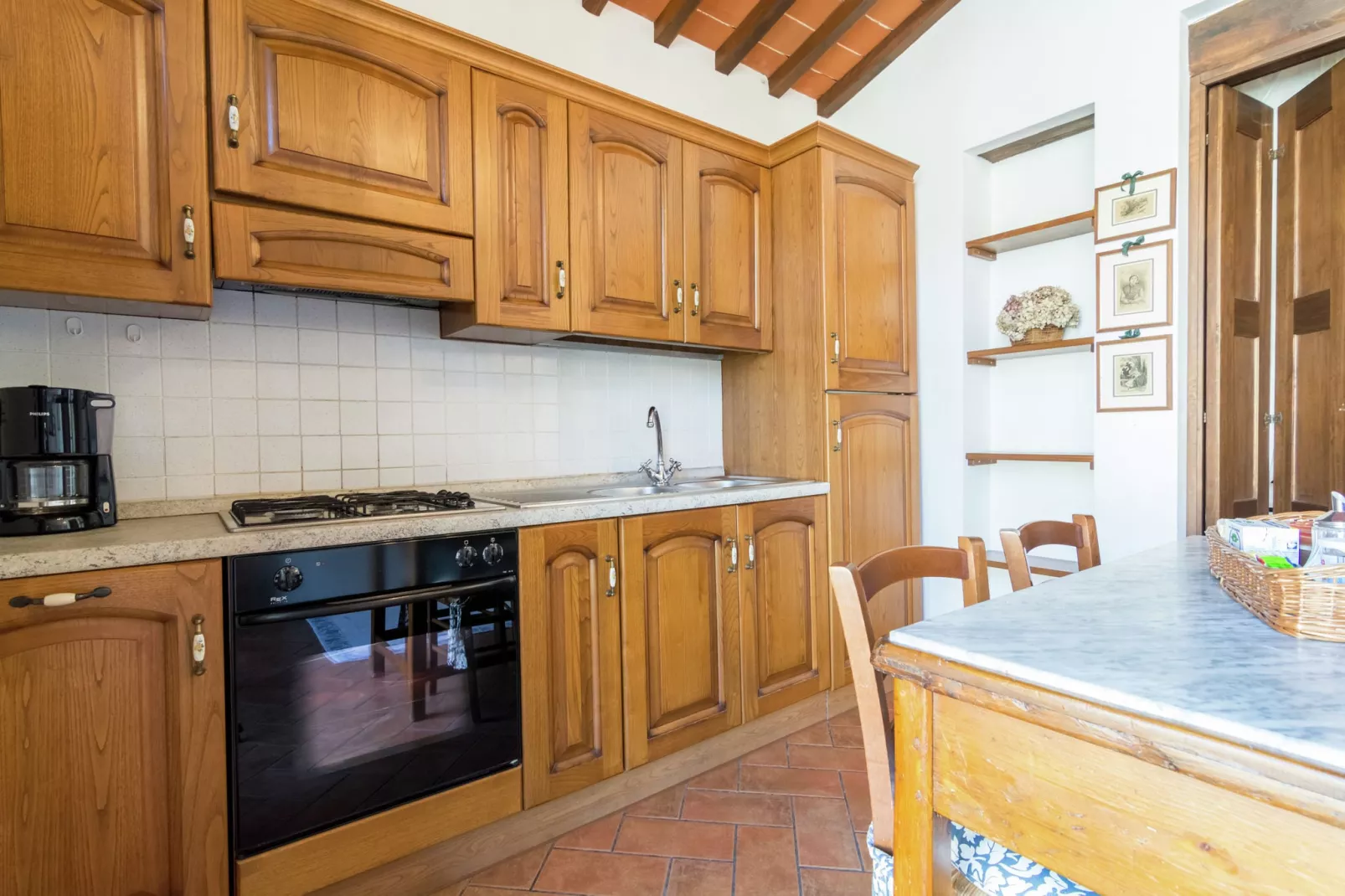 Cicerchia-Kitchen