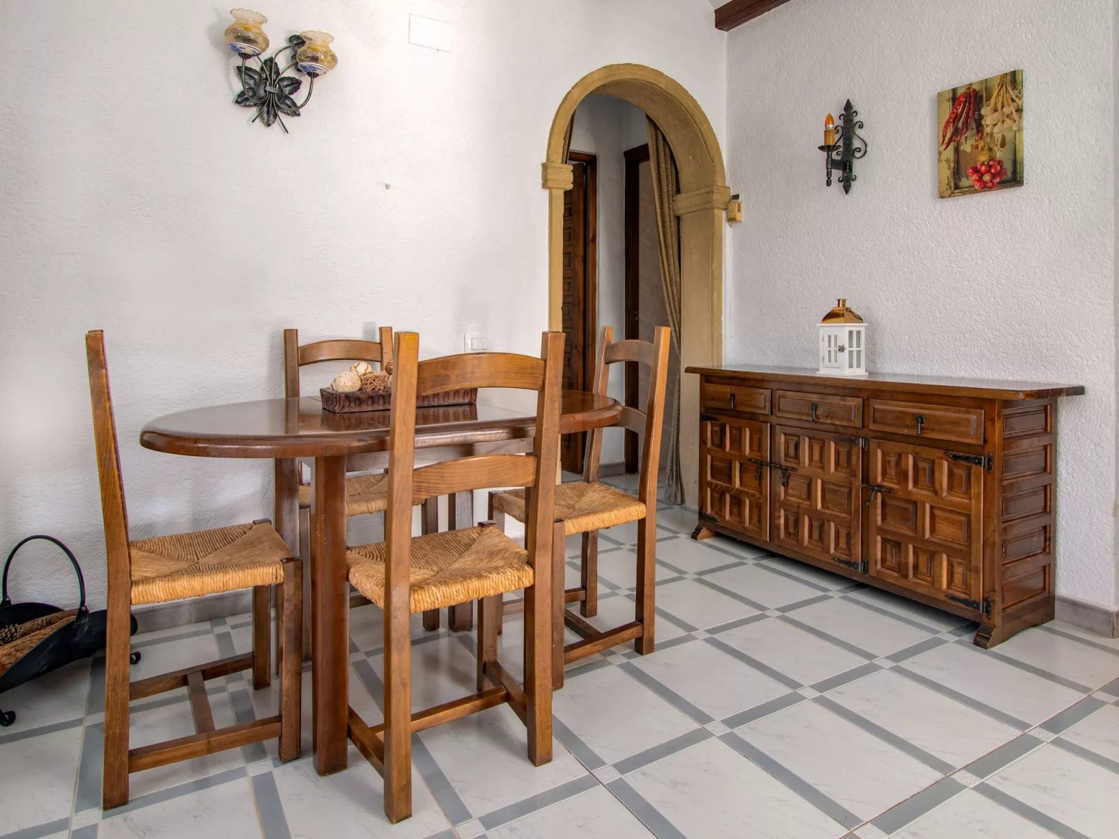 Casa Florita-Inside