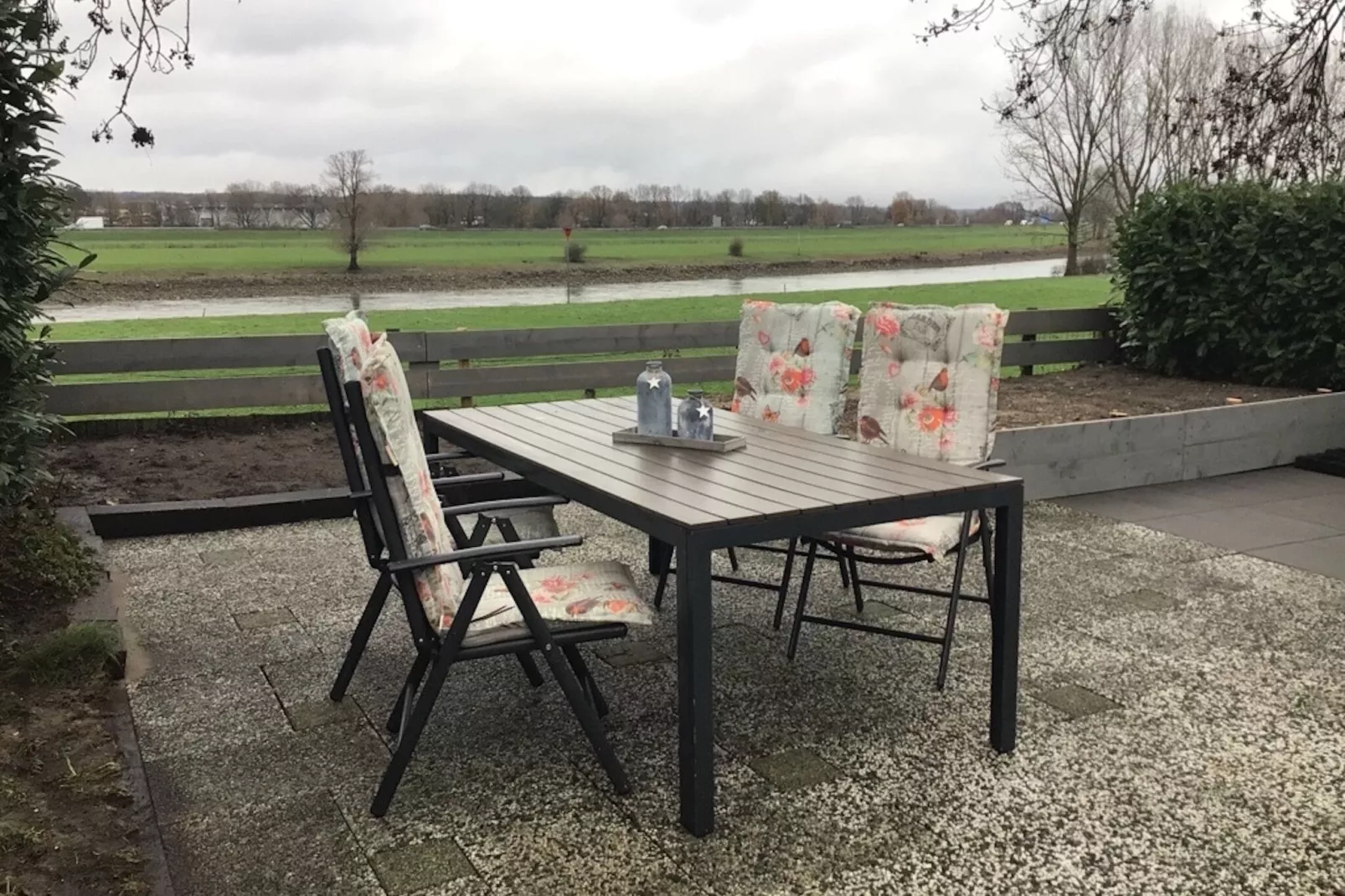Recreatiepark Rhederlaagse Meren 4-Terrace balcony
