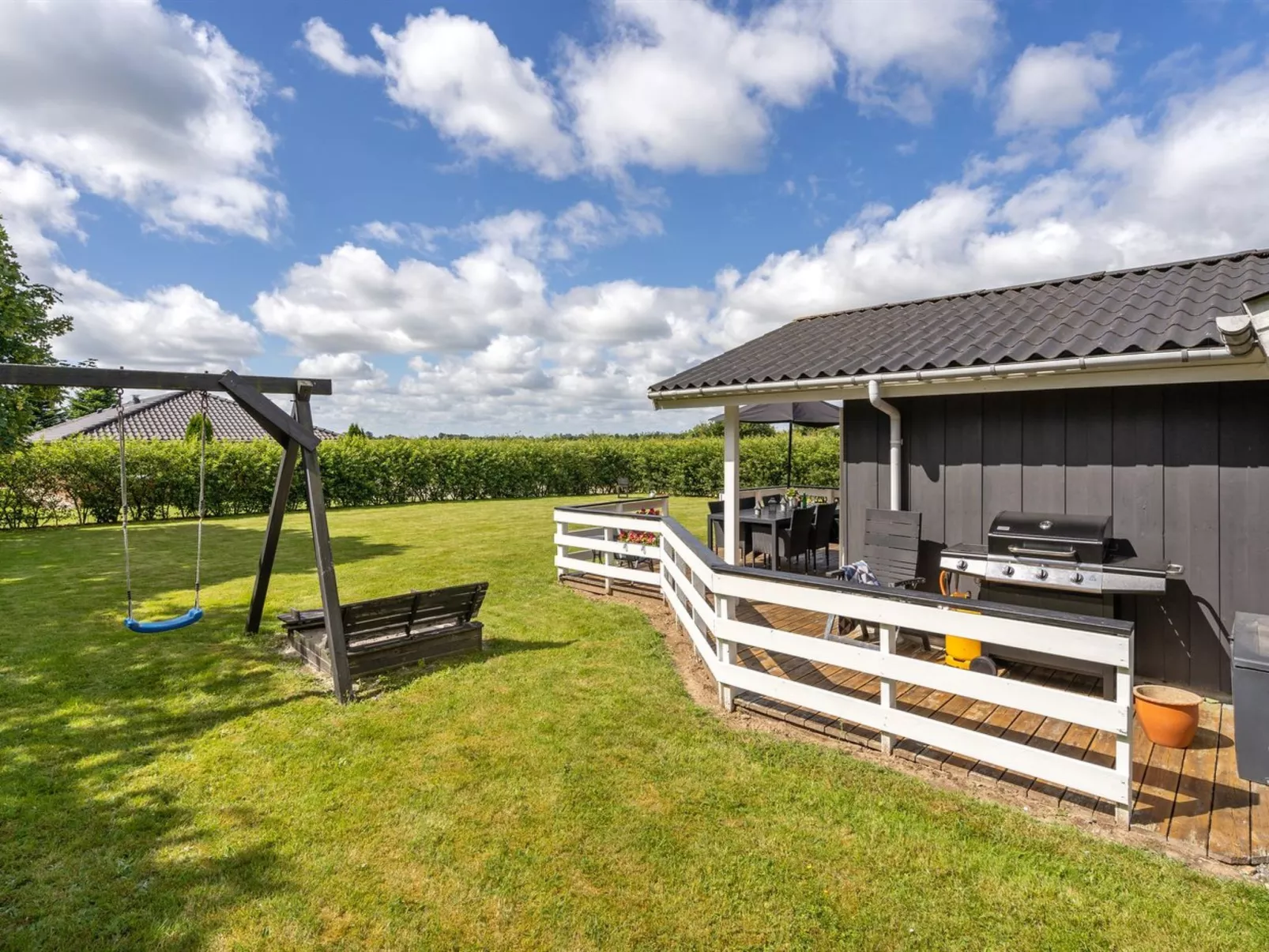 "Tolke" - 29km from the sea-Draußen