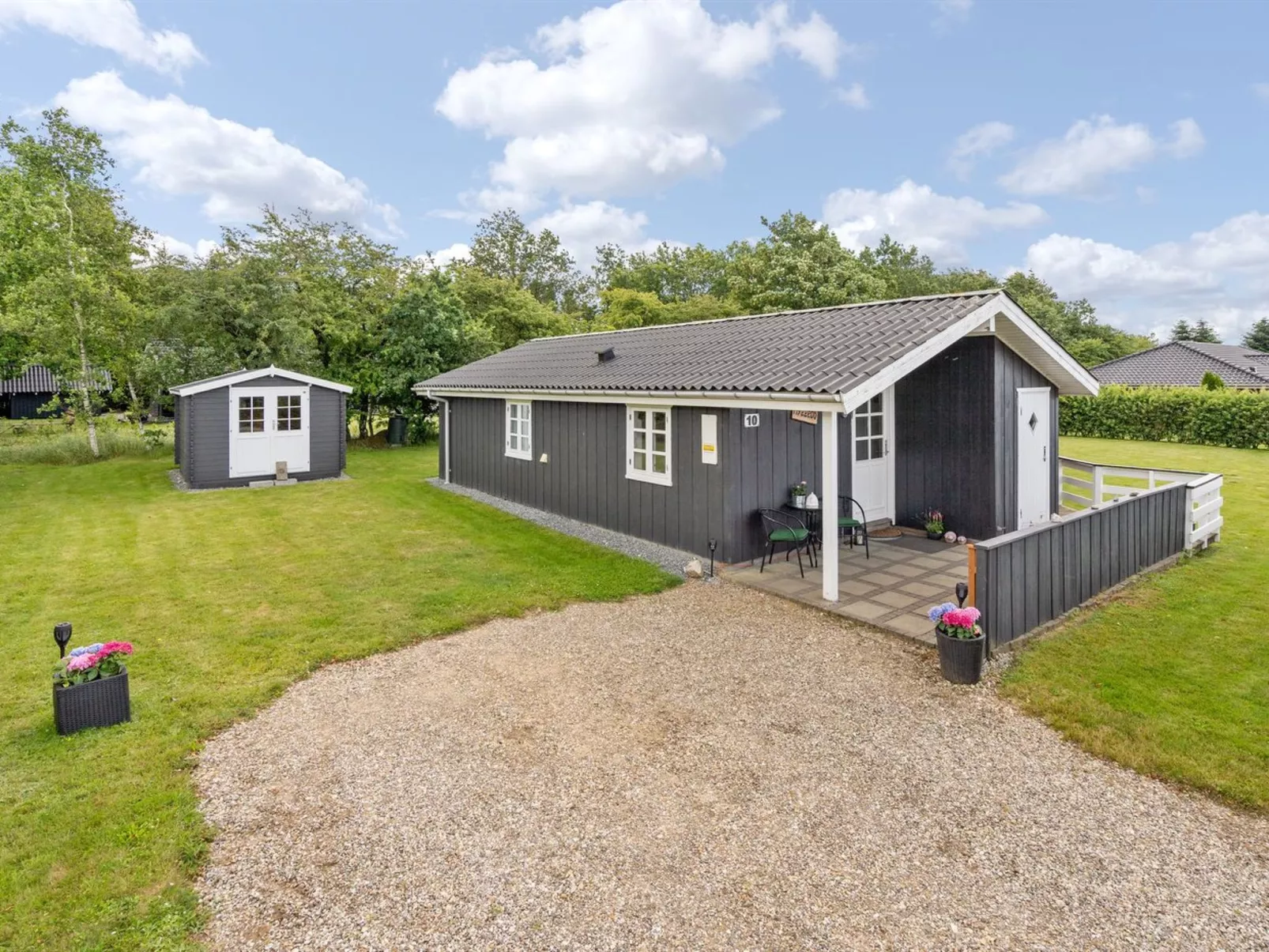 "Tolke" - 29km from the sea-Draußen