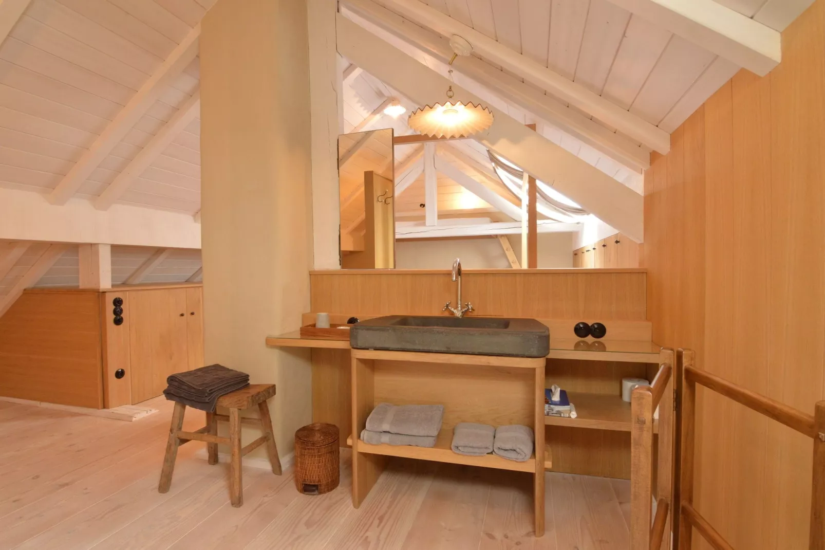 Gastehaus-Bathroom