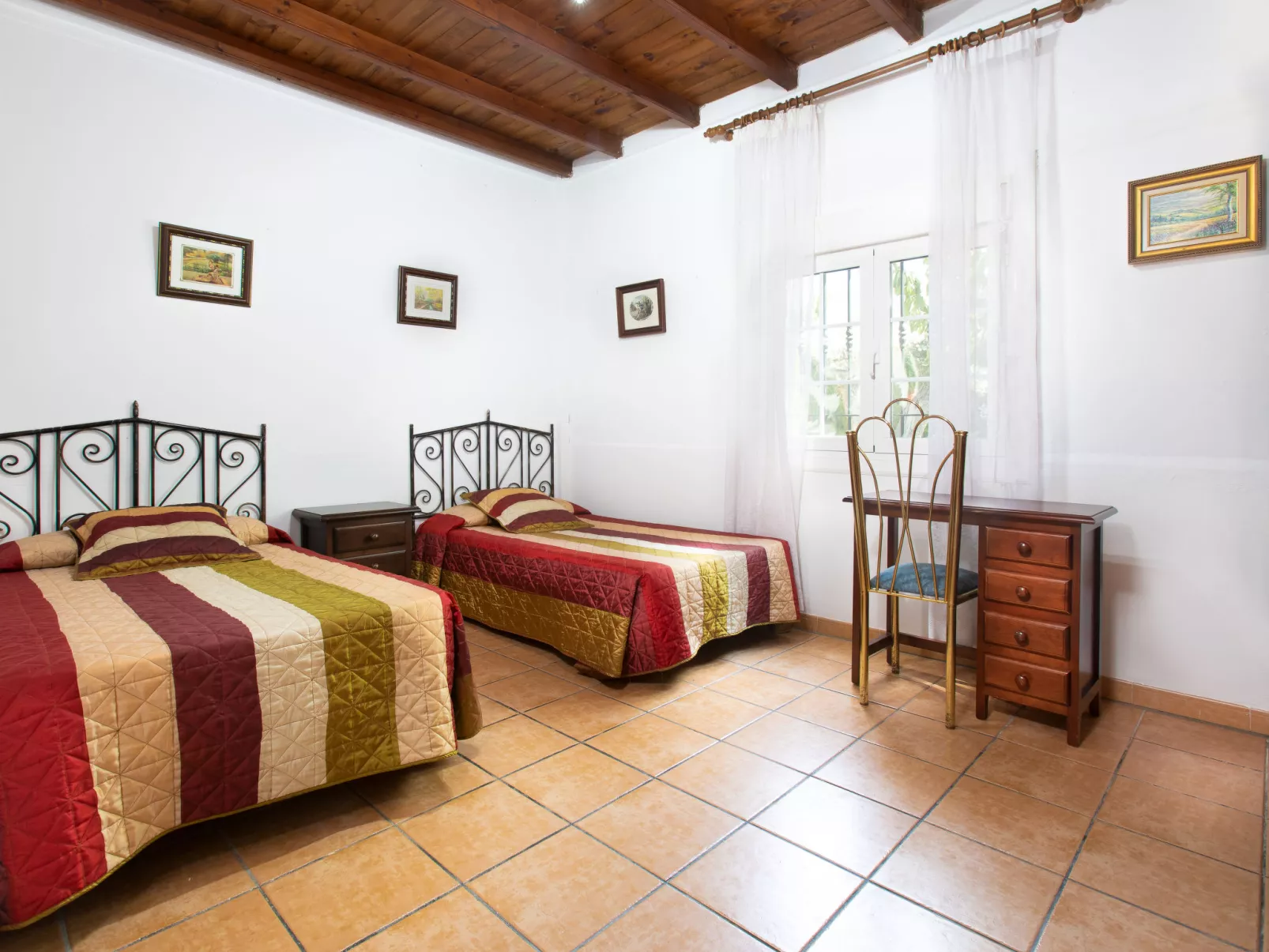 Villa Verde-Inside