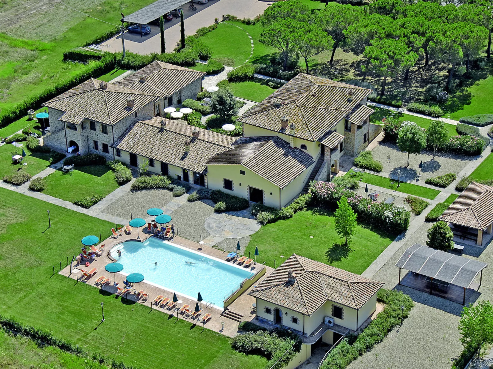 Principe del Trasimeno-Outside