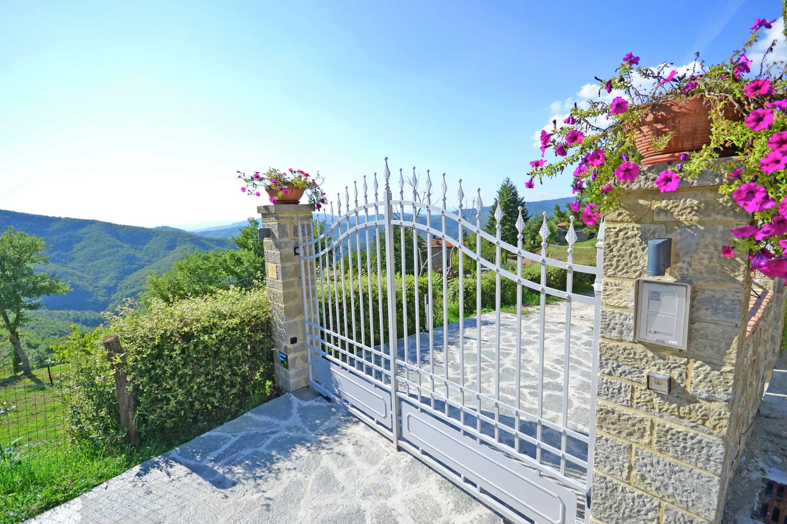 Villa Ginestra-View summer