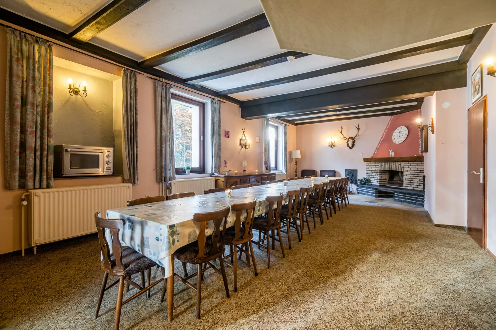Orée du Bois-Dining room