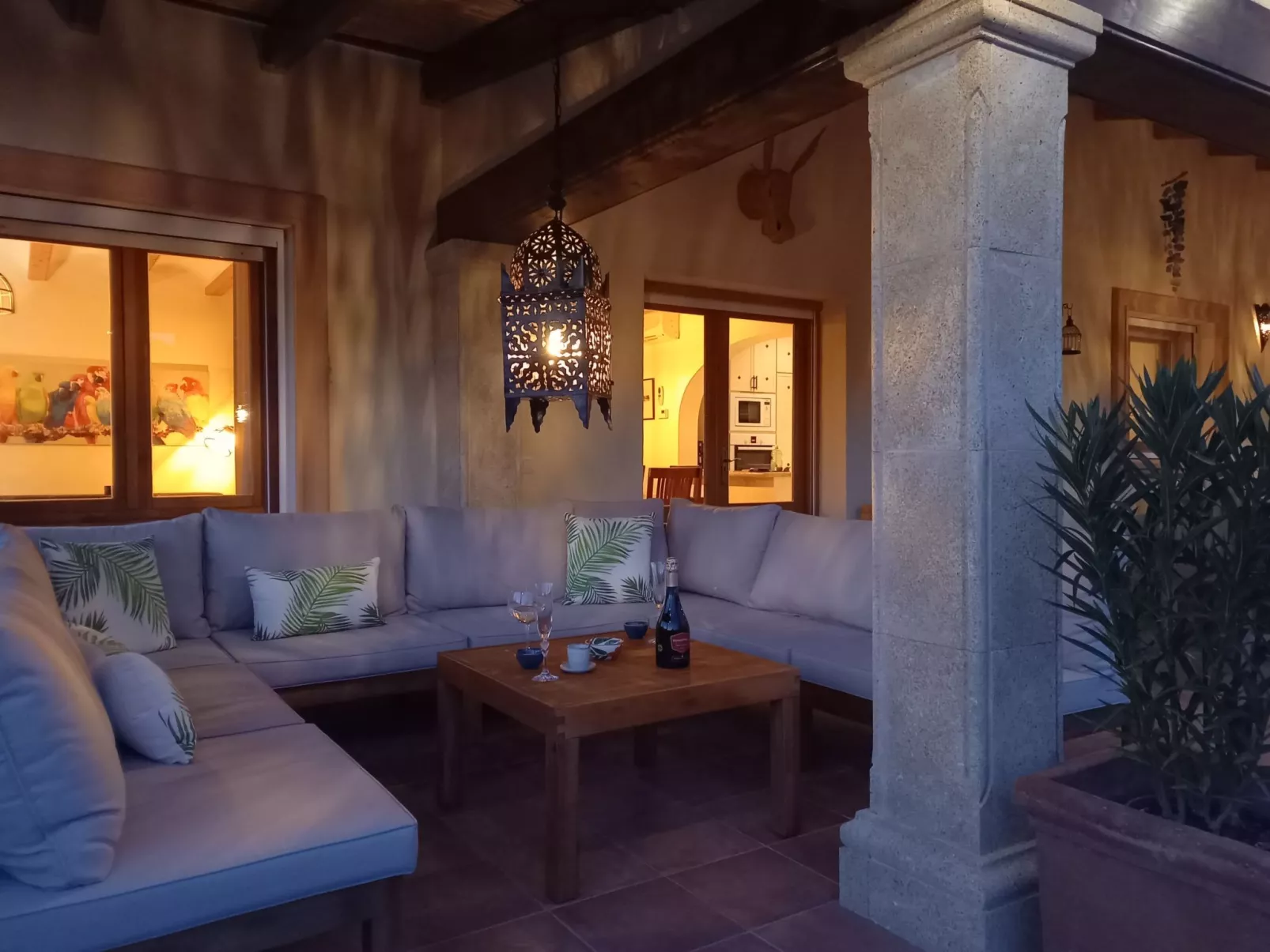 Villa Lantana-Inside