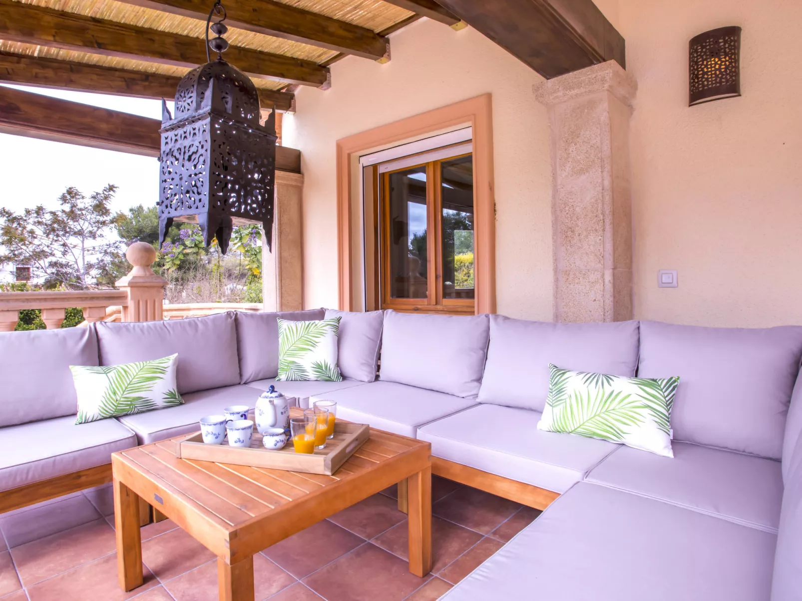 Villa Lantana-Outside
