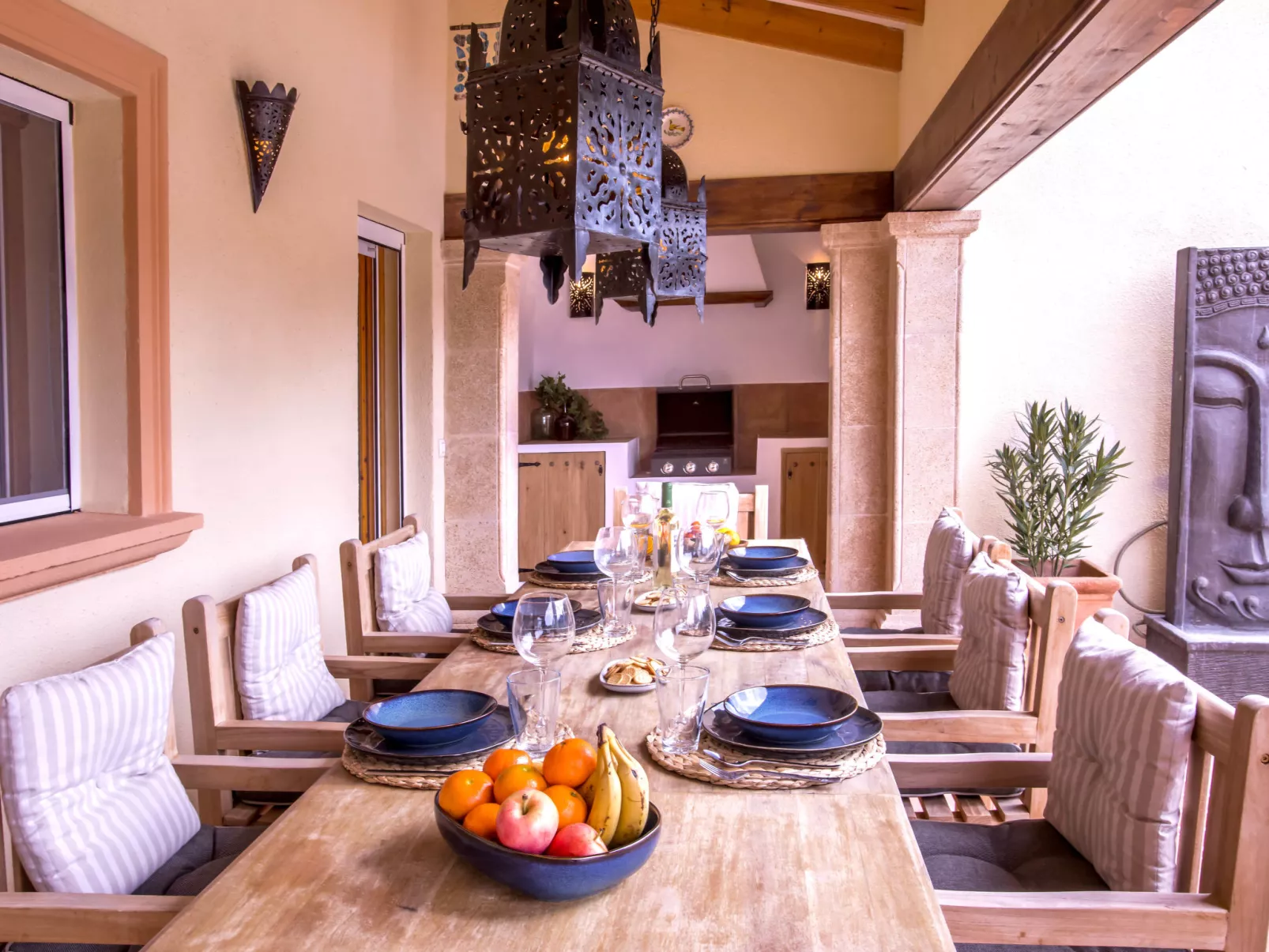 Villa Lantana-Outside