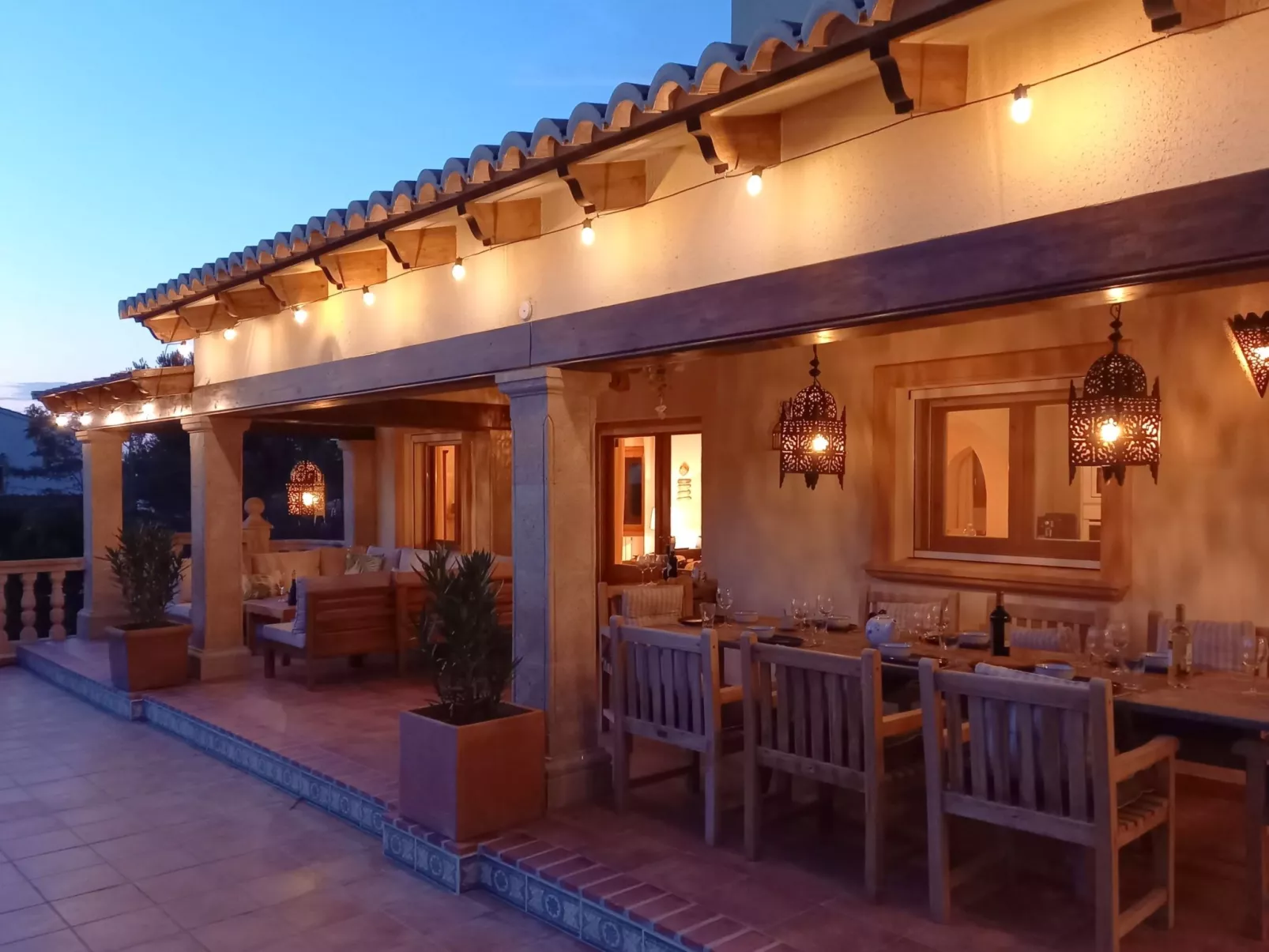Villa Lantana-Outside