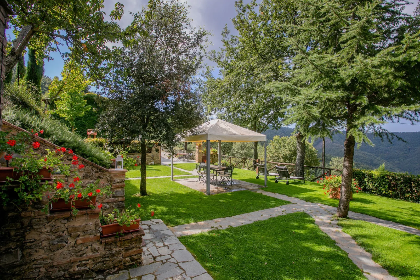Villa Ginestra-Gardens summer