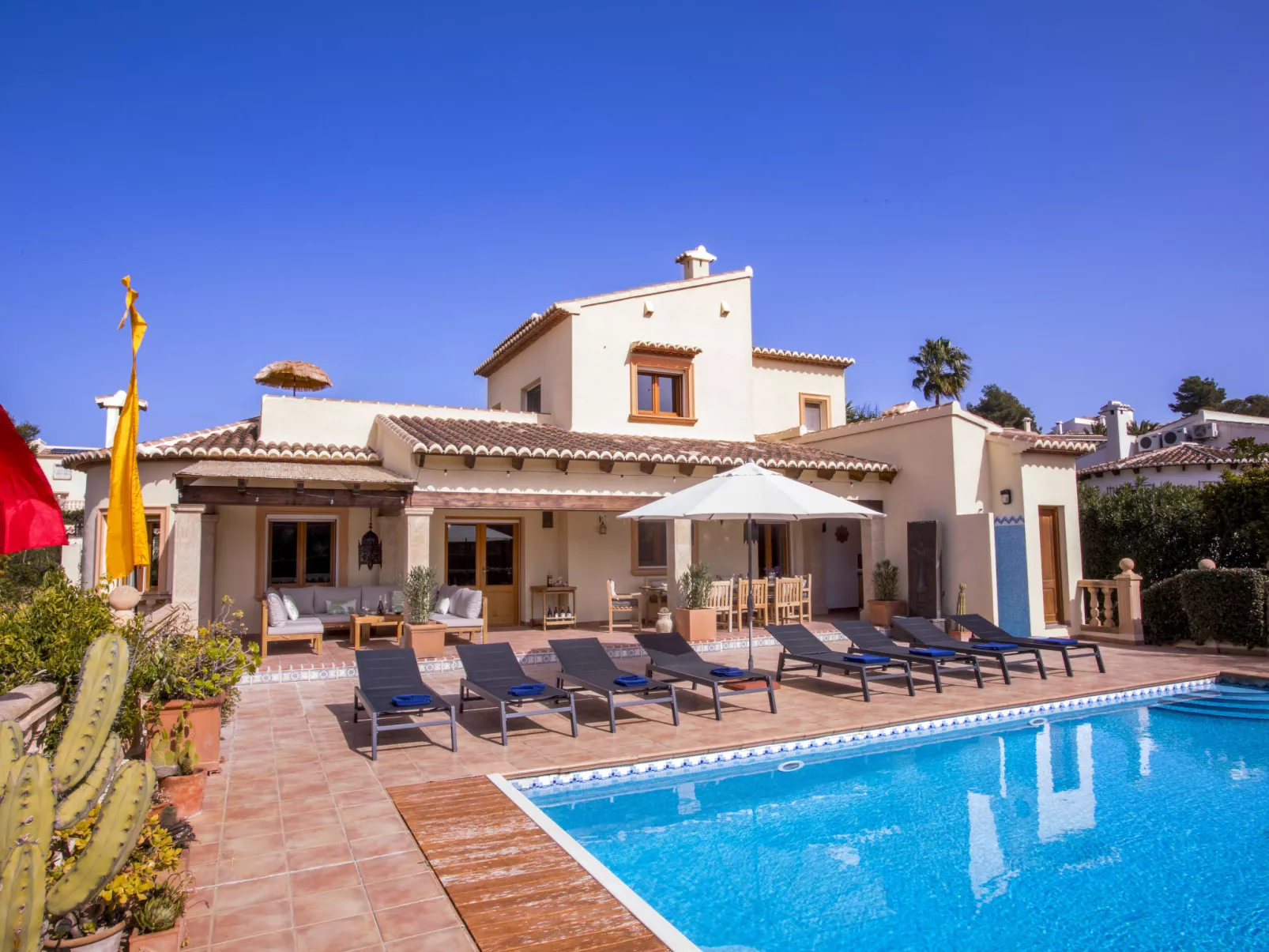 Villa Lantana-Outside