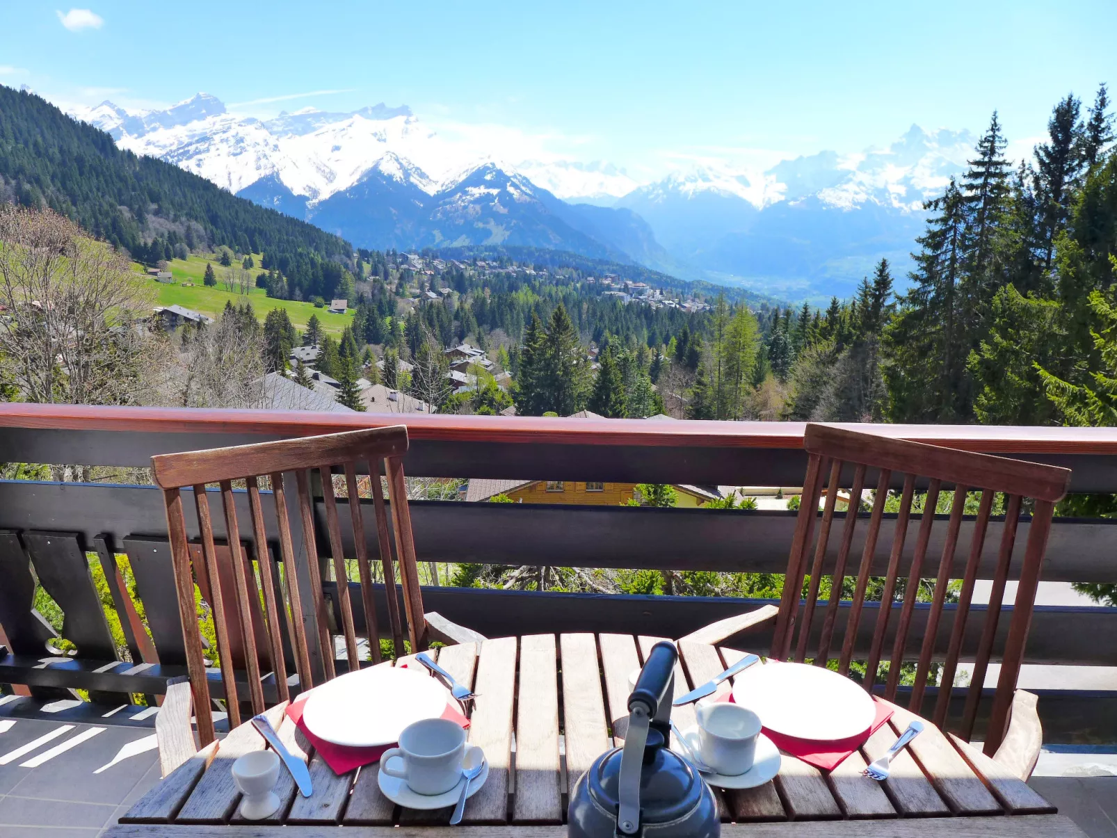 Savoie 1-Outside