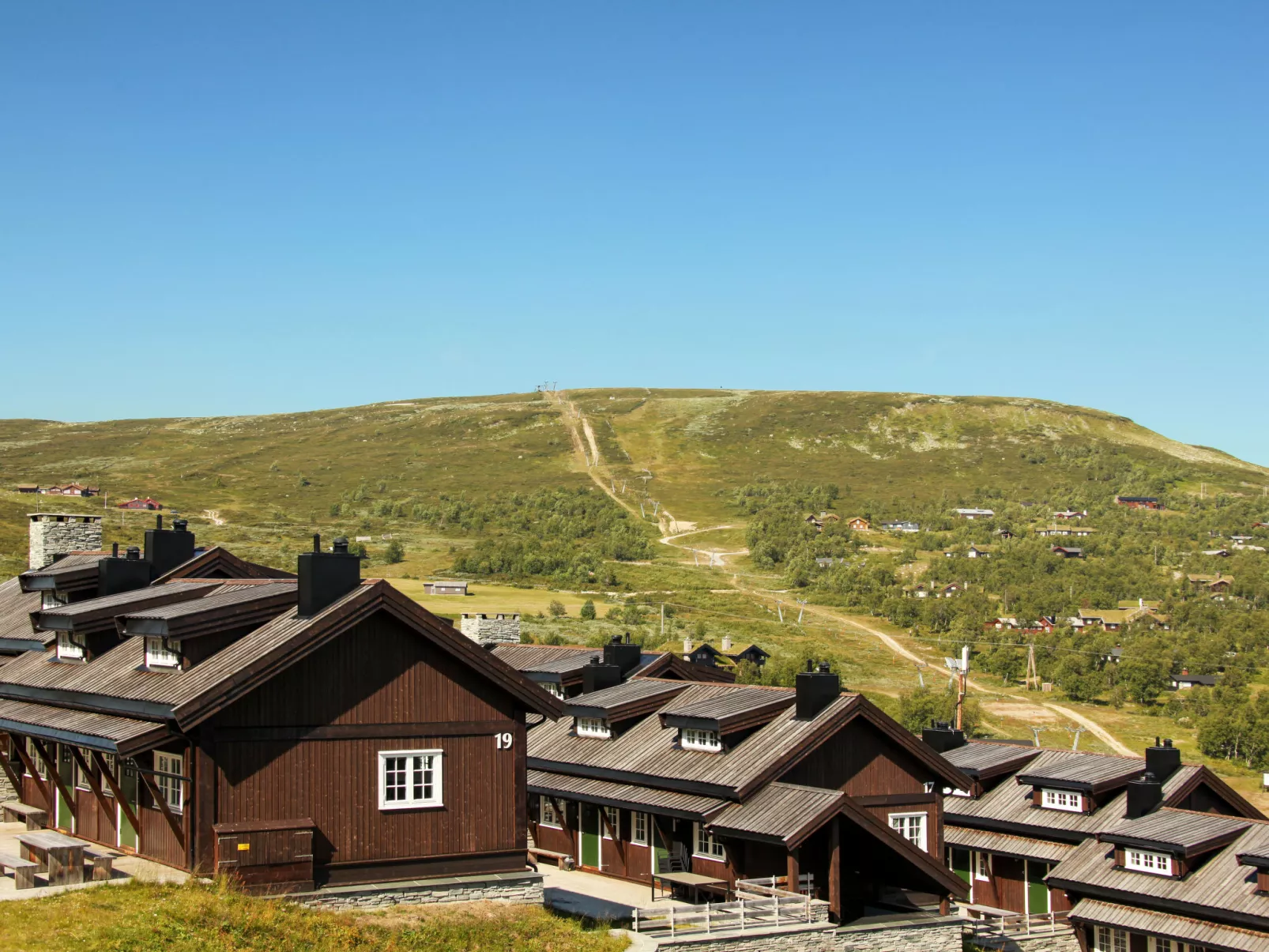 Havsdalsgrenda-Outside