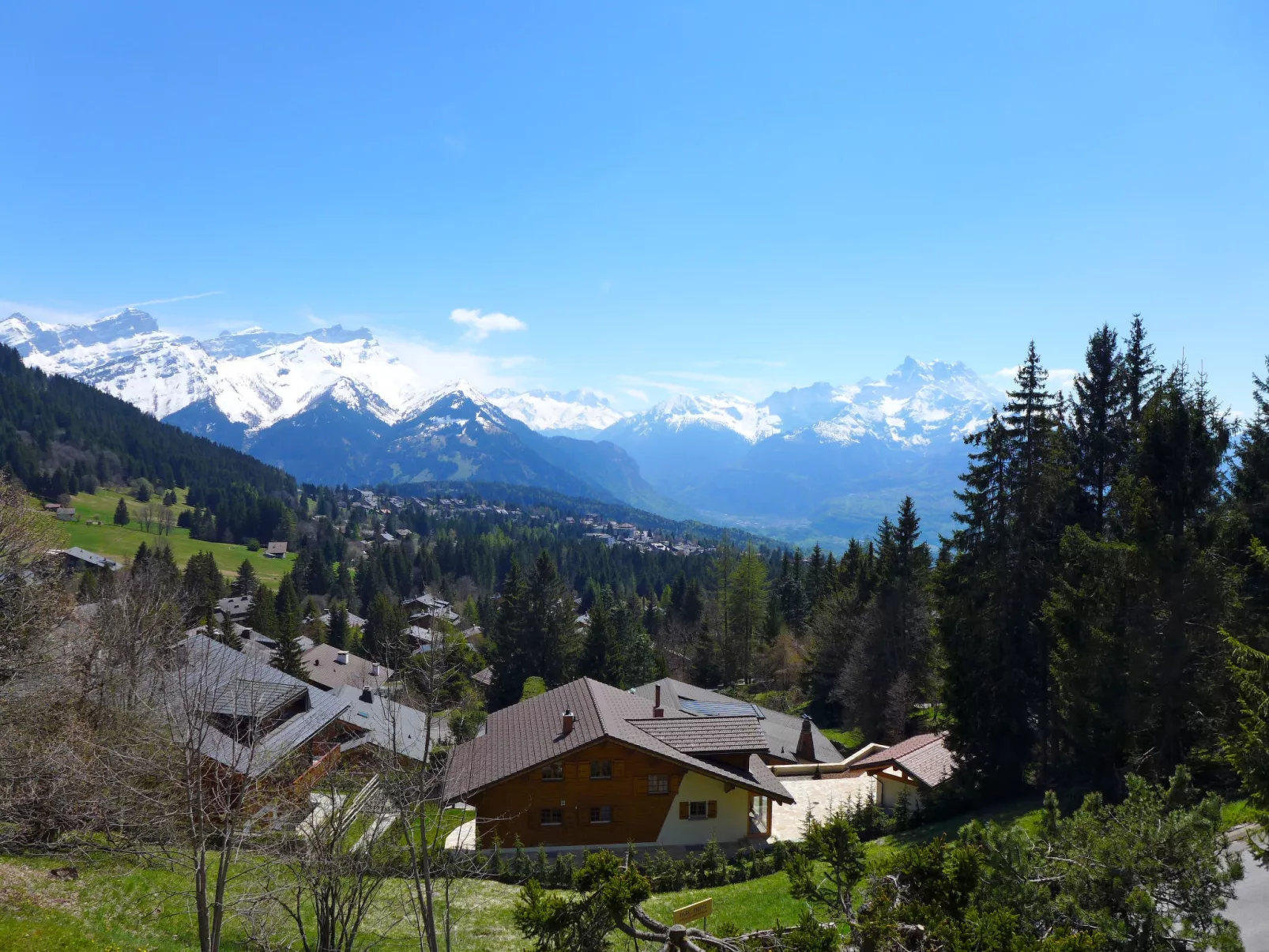 Savoie 1-Outside