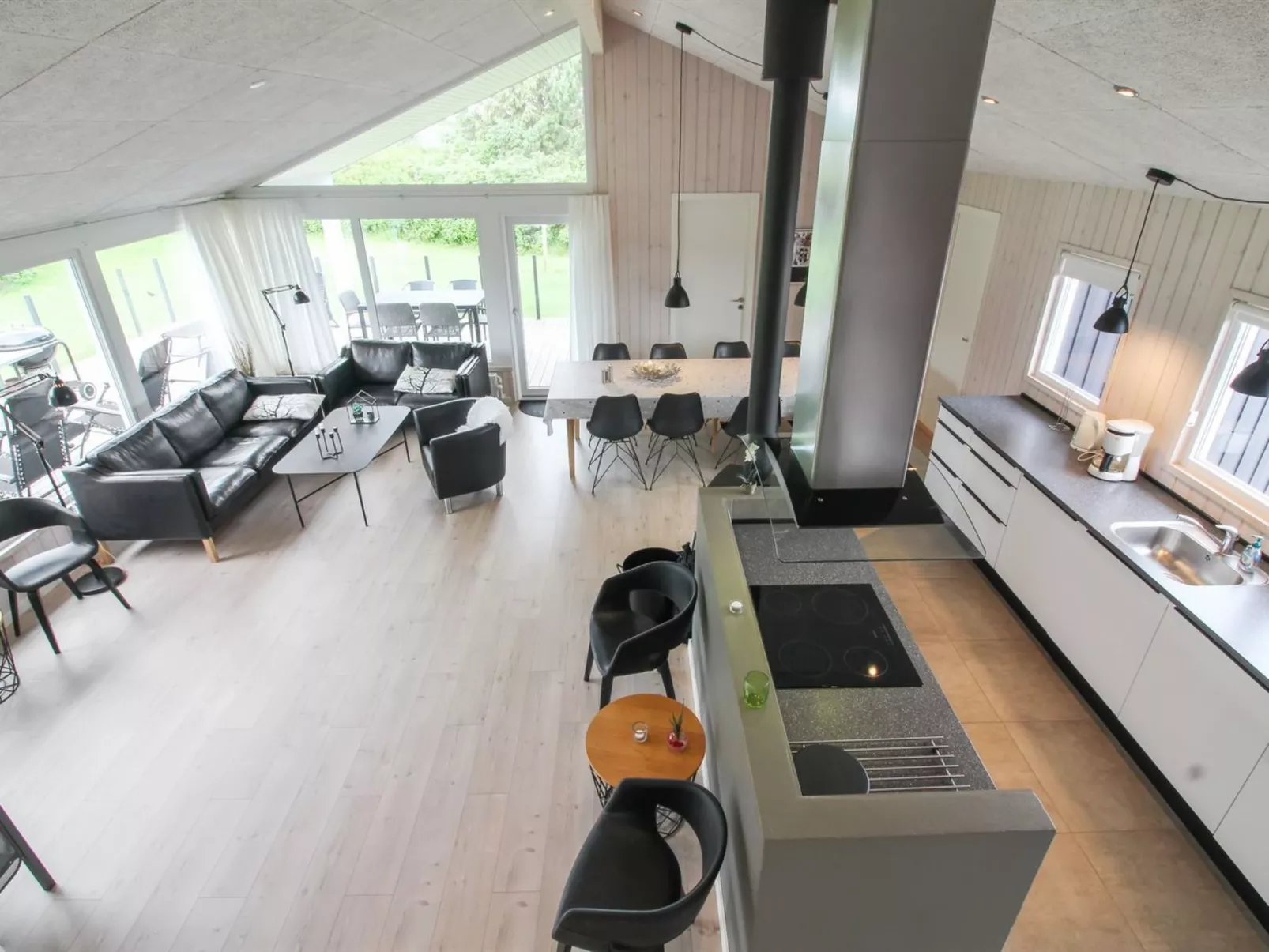"Franke" - 1.1km from the sea-Inside