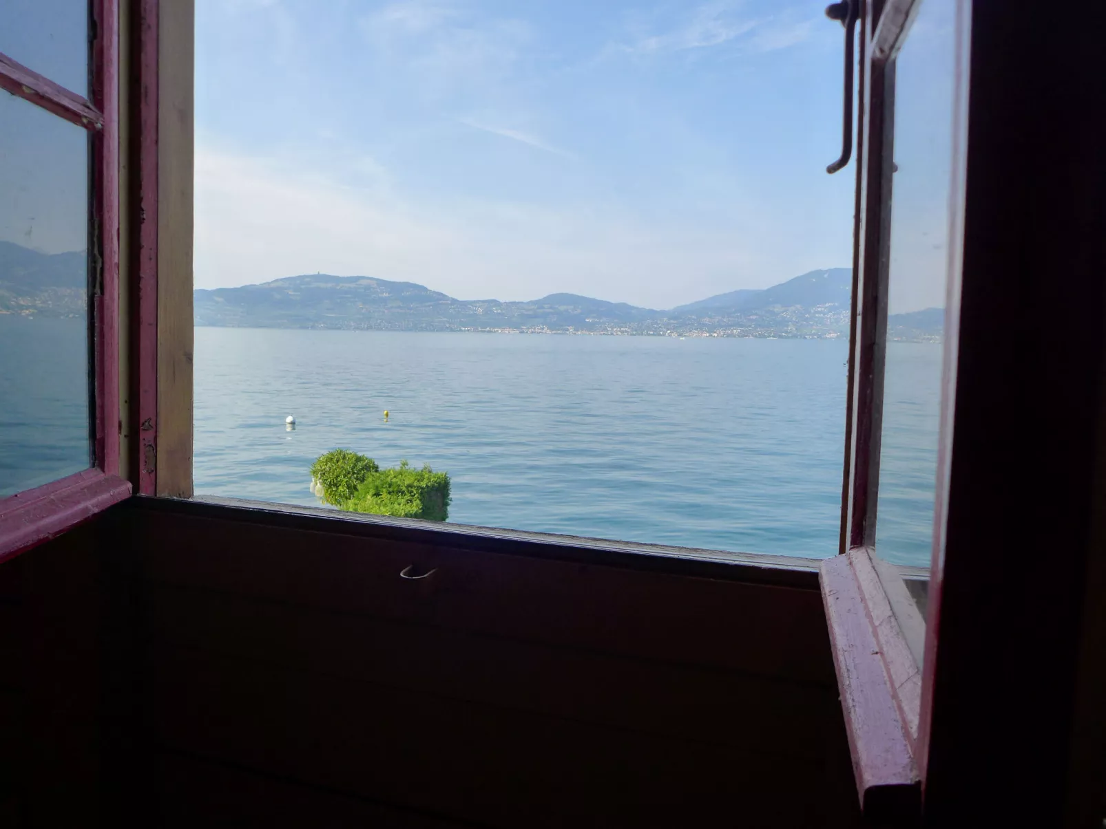 Le Cabanon-Outside