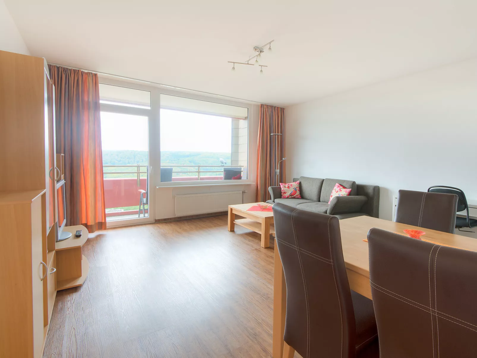 Sonnenblick (B905)-Inside