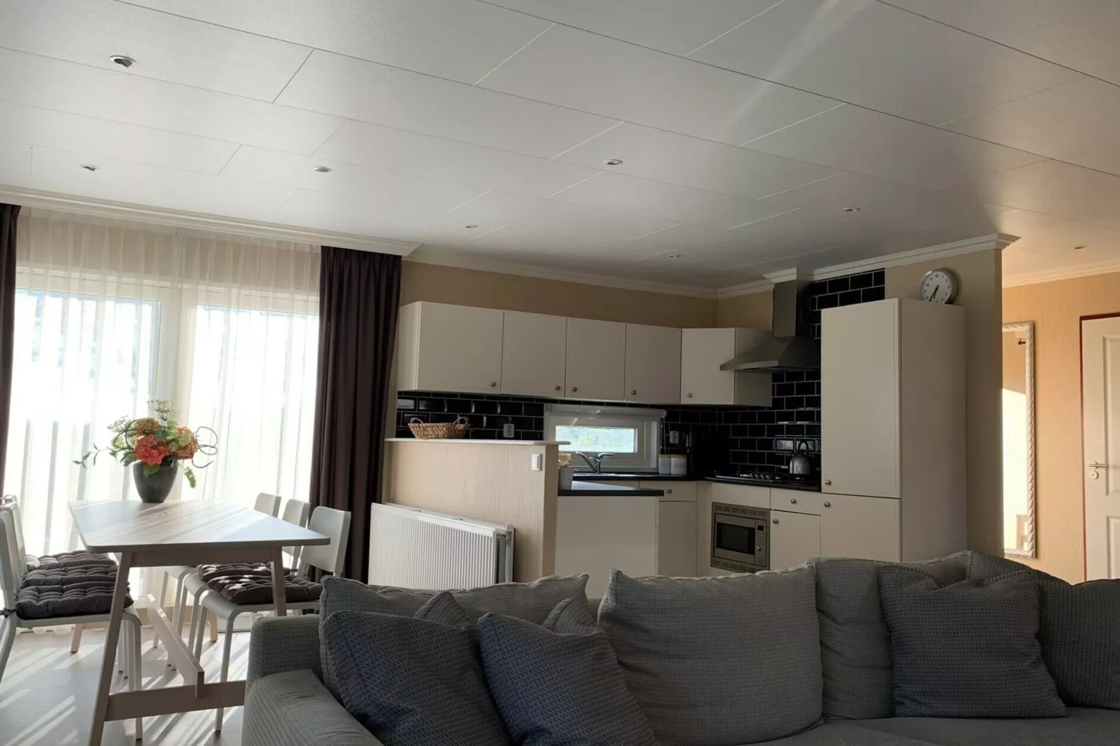 Recreatiepark Rhederlaagse Meren 7-Kitchen