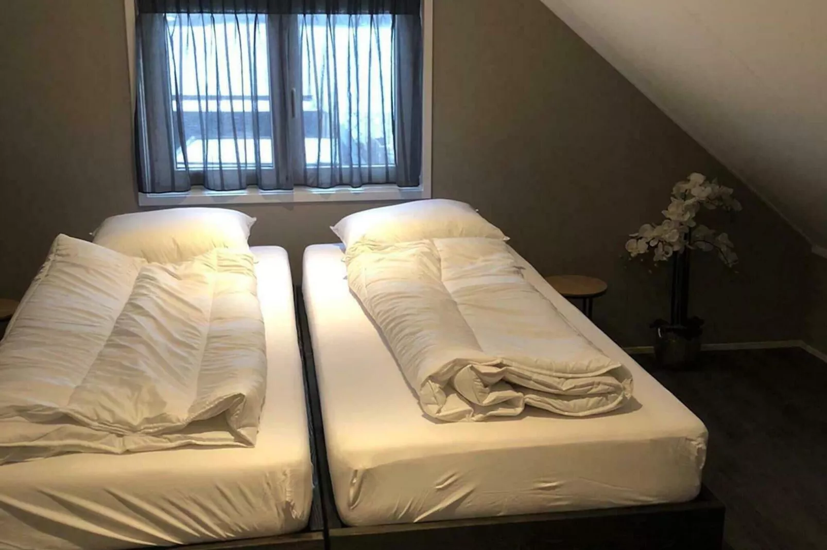 Recreatiepark Rhederlaagse Meren 7-Bedroom