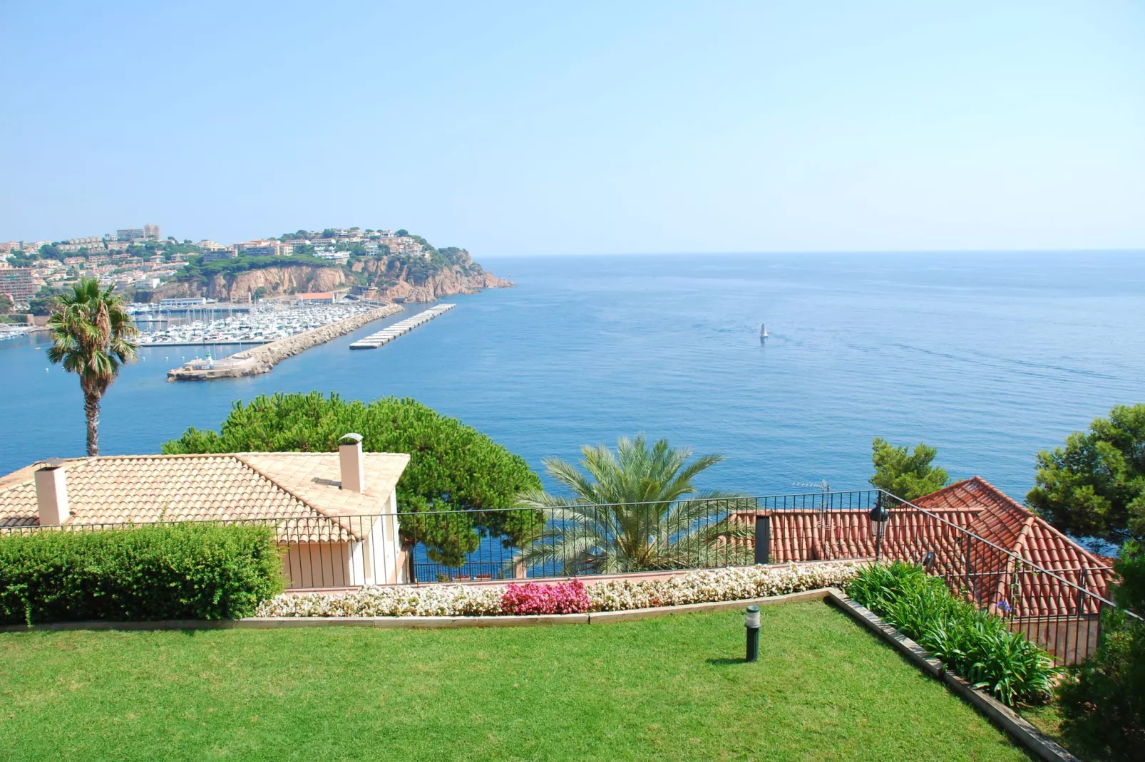 Montecarlo-Gardens summer