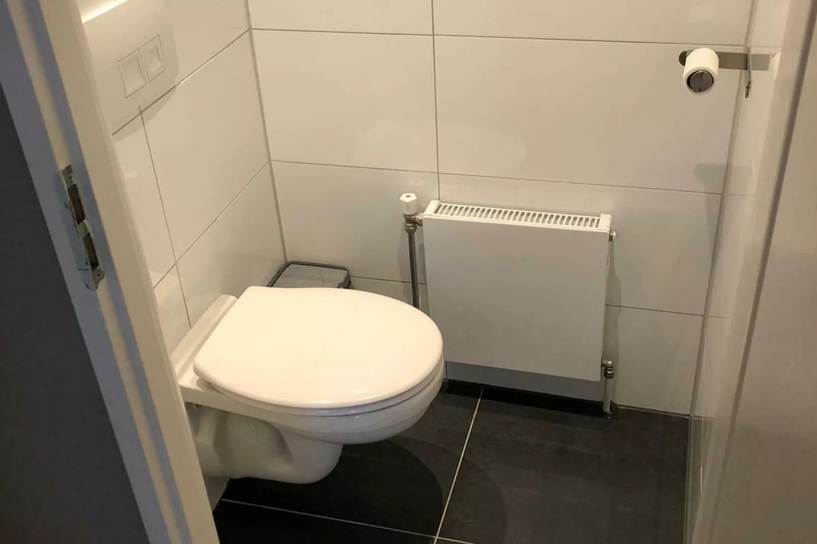 Recreatiepark Rhederlaagse Meren 7-Bathroom