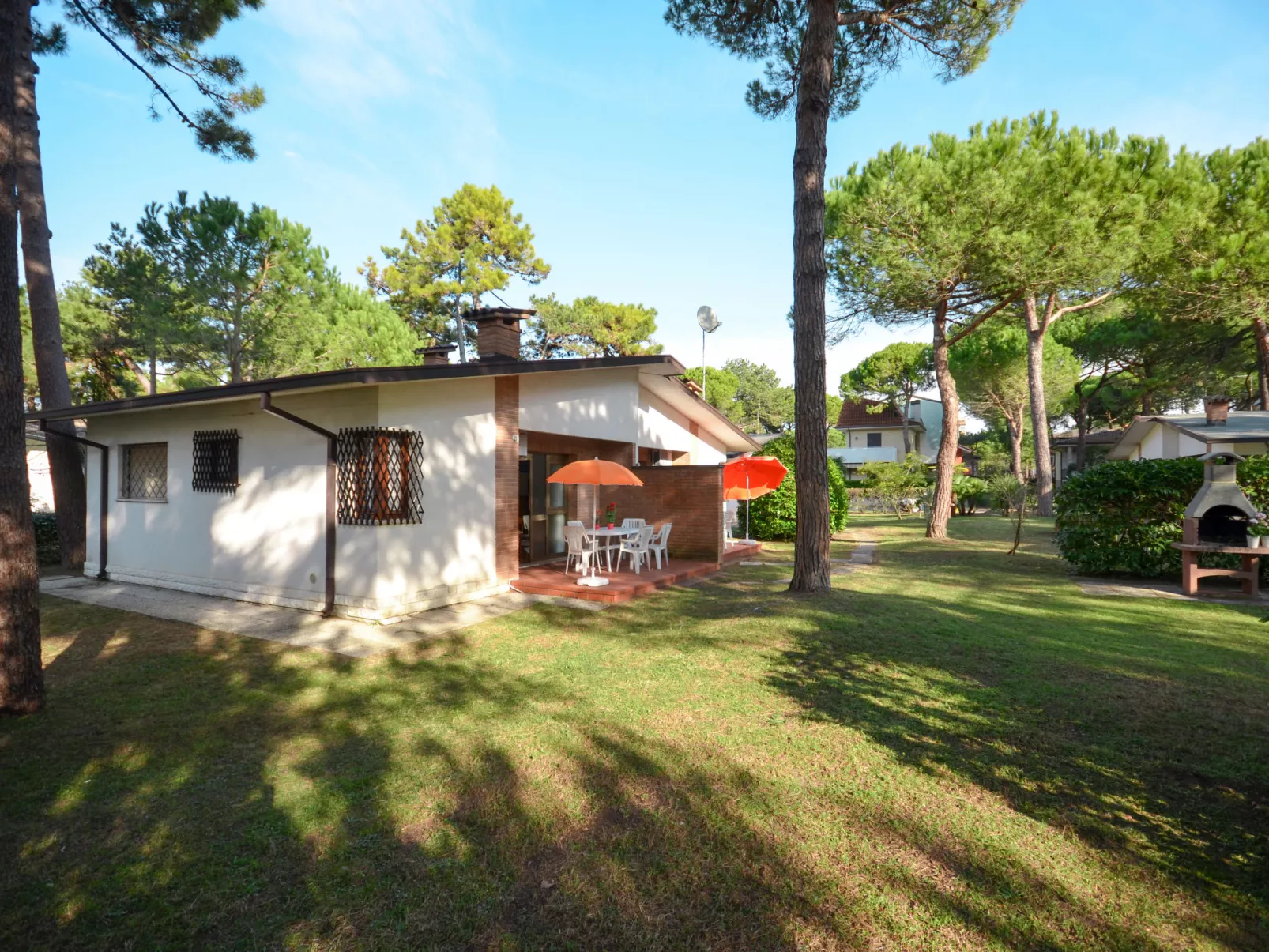 Villaggio Giove-Outside