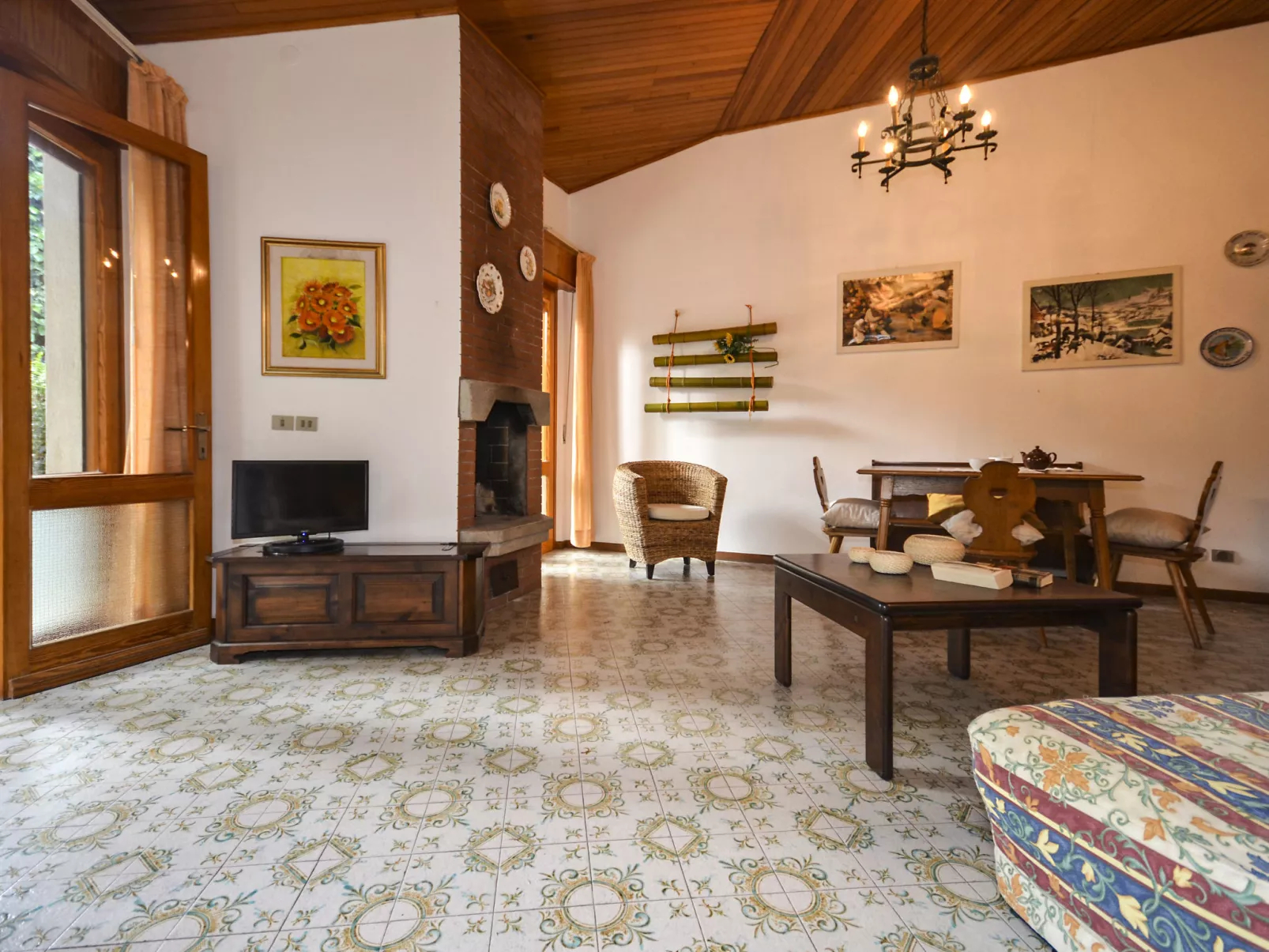 Villa Ralph-Inside