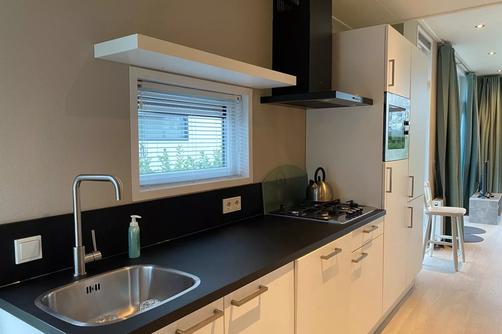Recreatiepark Rhederlaagse Meren 8-Kitchen