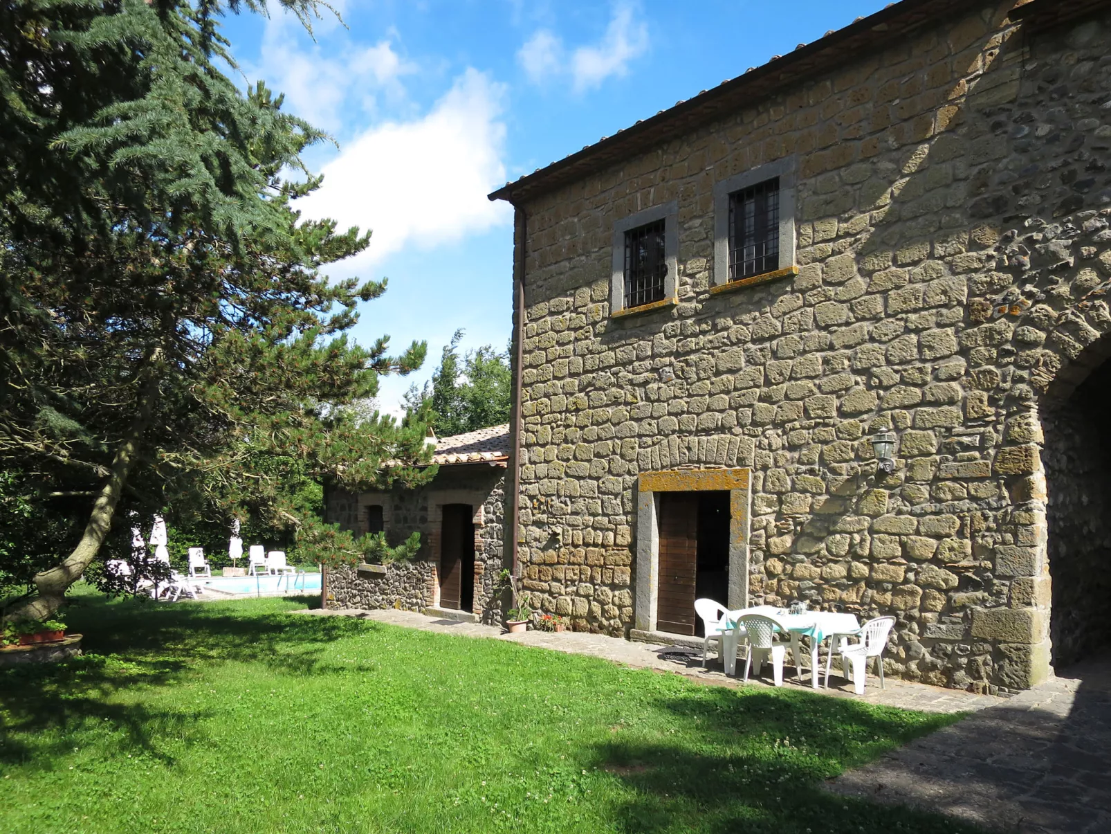 La Capraccia-Dehors