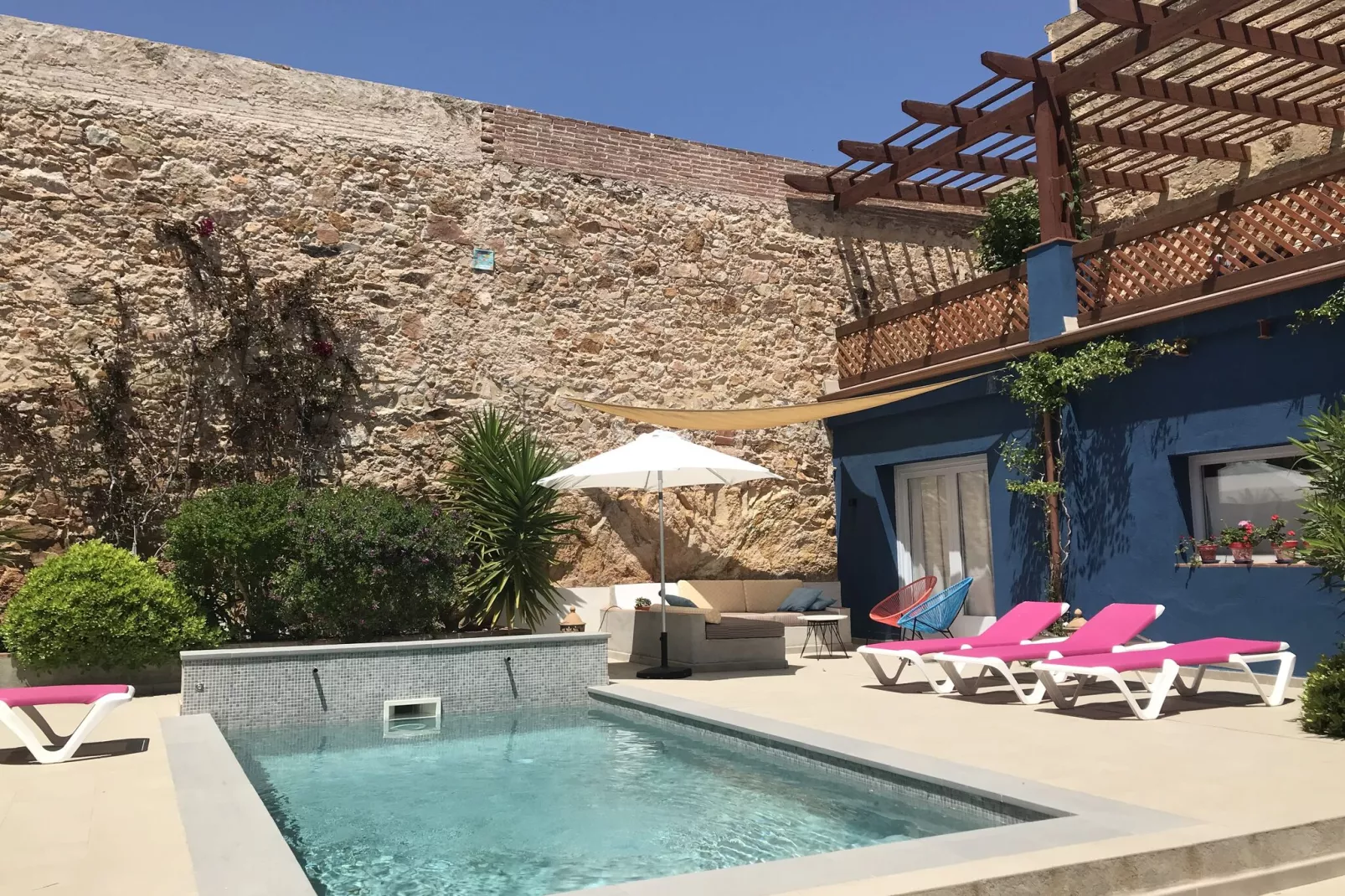 poolofhouse
