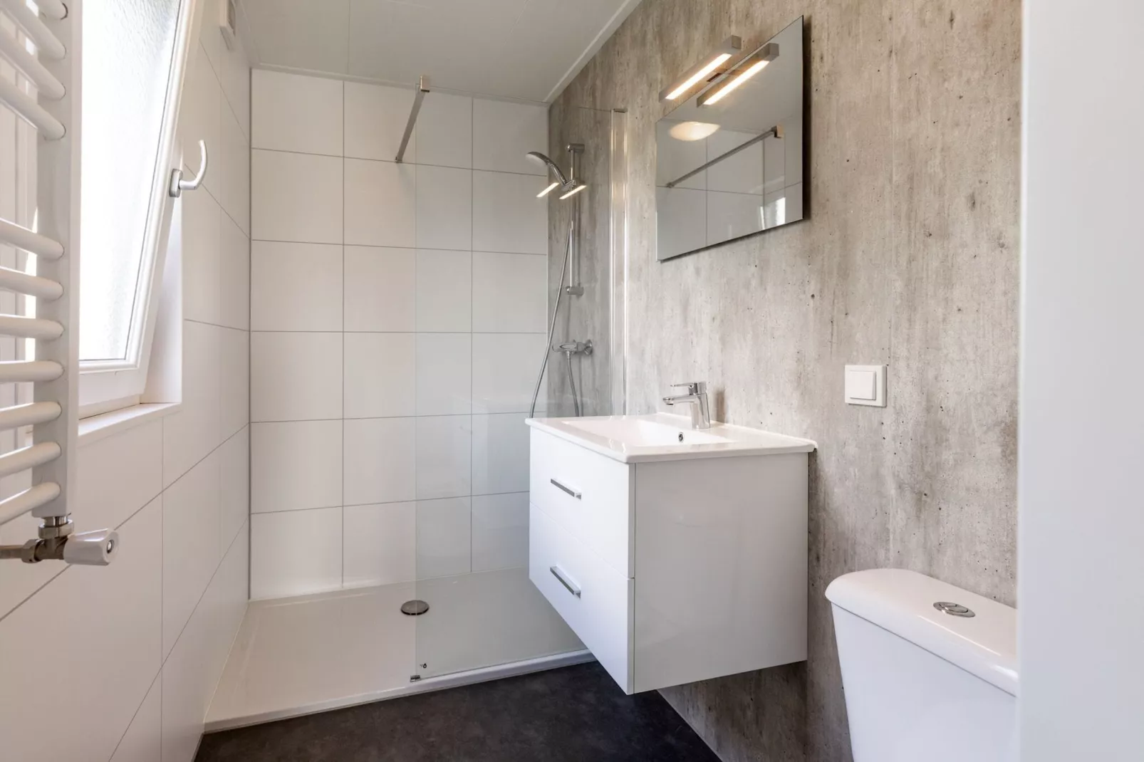 Recreatiepark Rhederlaagse Meren 8-Bathroom