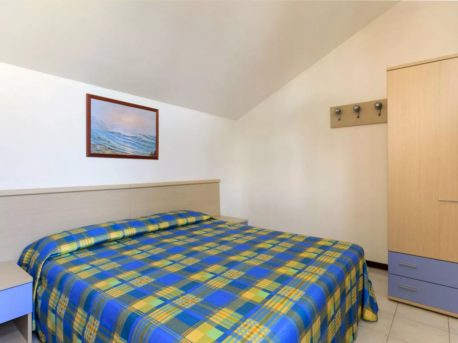 Holiday Village-Inside