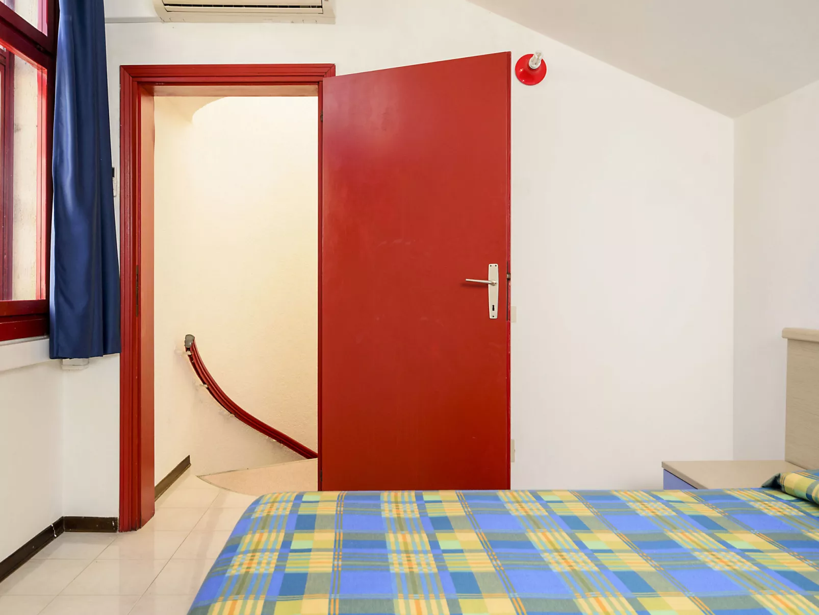 Holiday Village-Inside