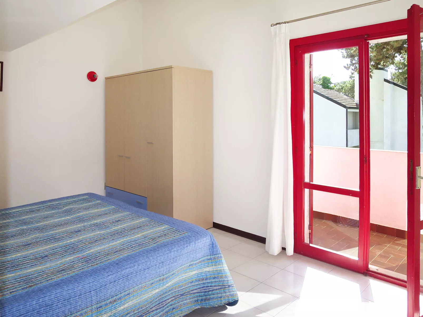Holiday Village-Inside