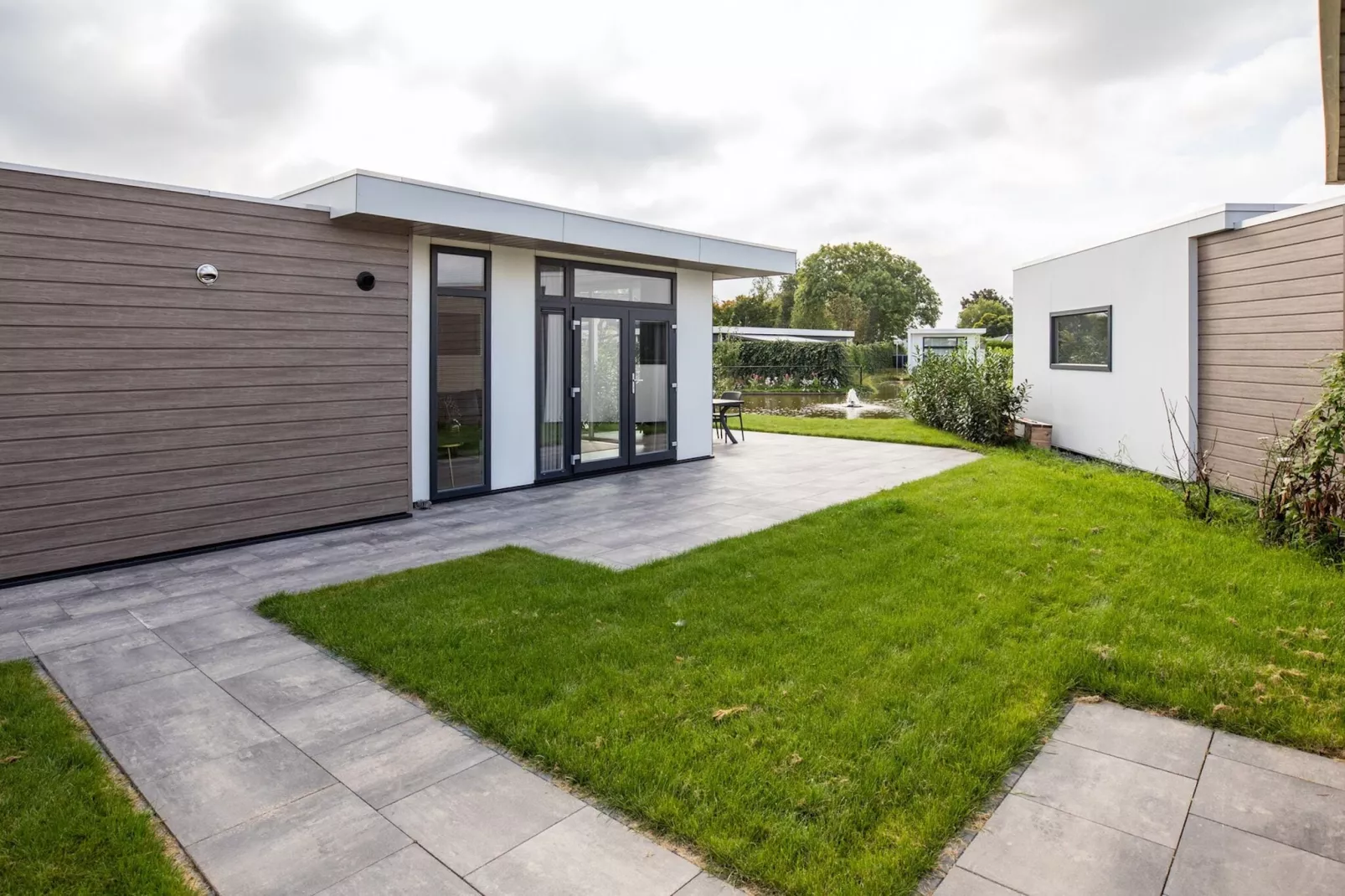 Recreatiepark Rhederlaagse Meren 8-Gardens summer