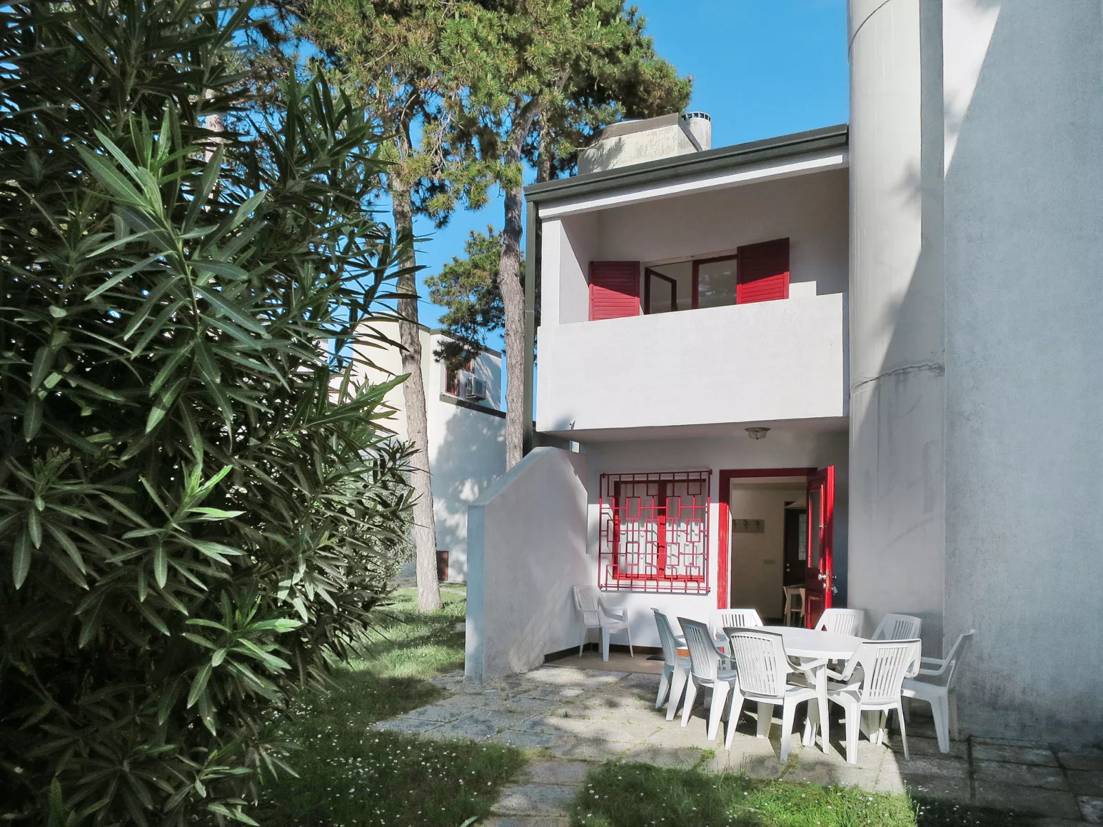 Holiday Village-Dehors