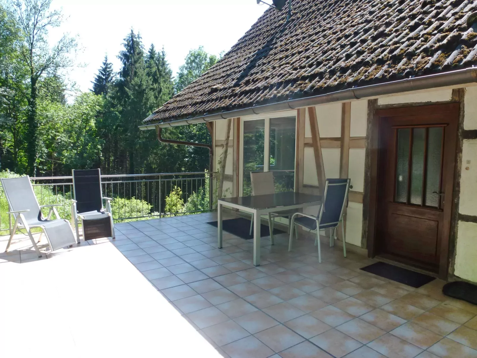 Leubach-Outside