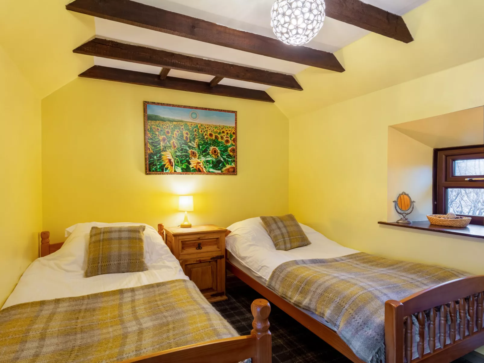 Sunflower Cottage-Inside