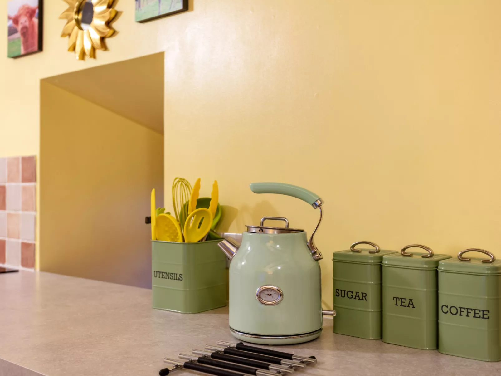 Sunflower Cottage-Inside