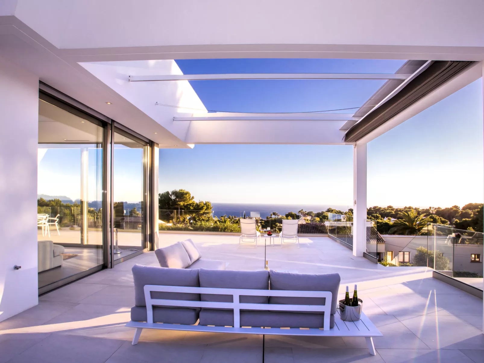 Villa Halcon al Mar-Outside
