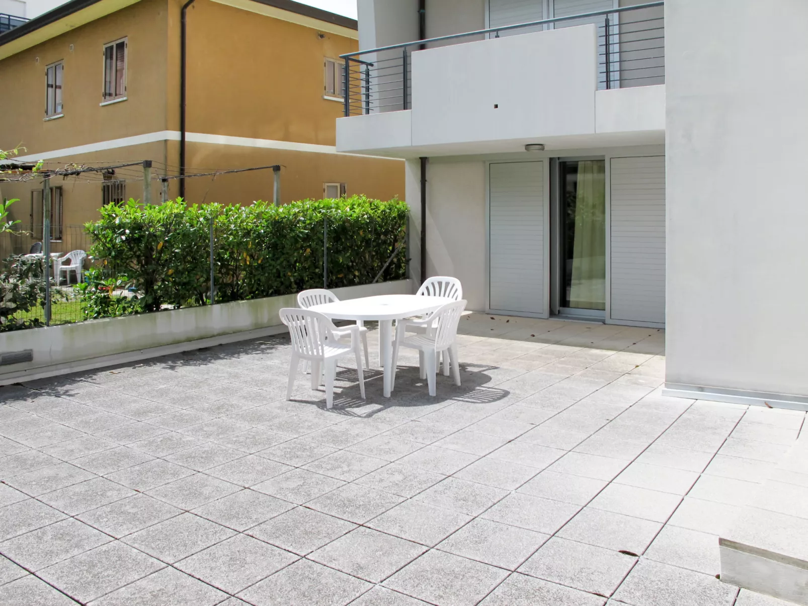 Ore Felici-Outside