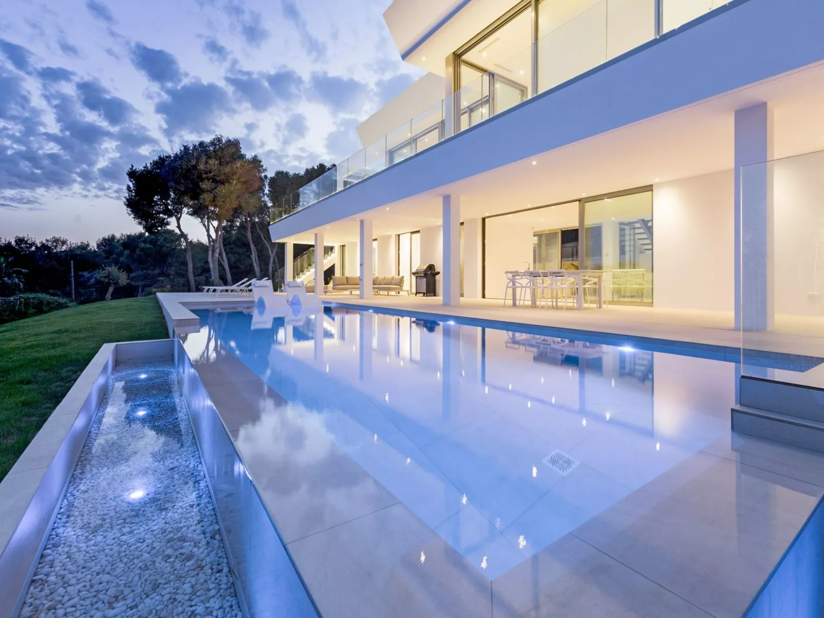 Villa Halcon al Mar-Outside