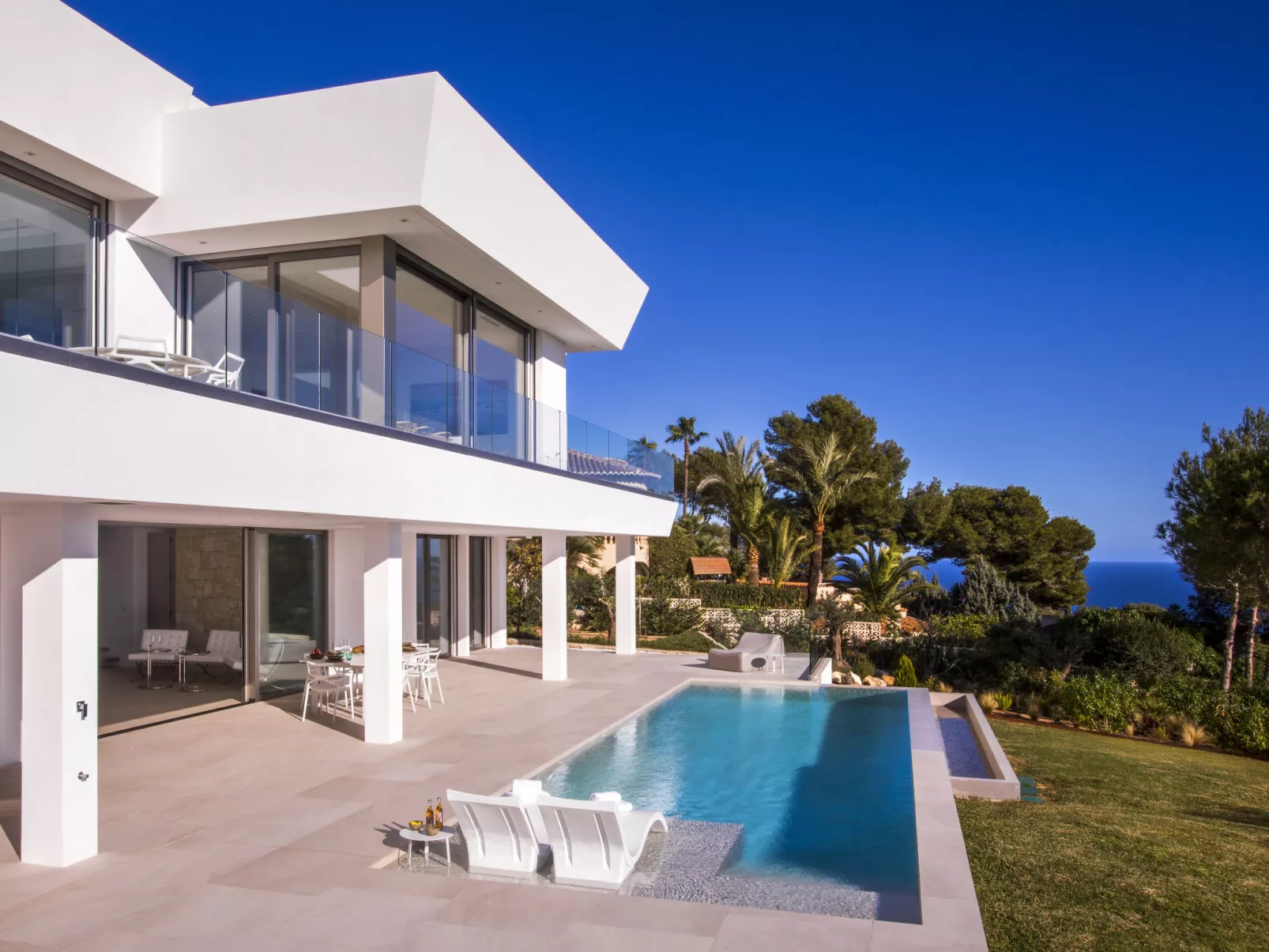 Villa Halcon al Mar-Outside