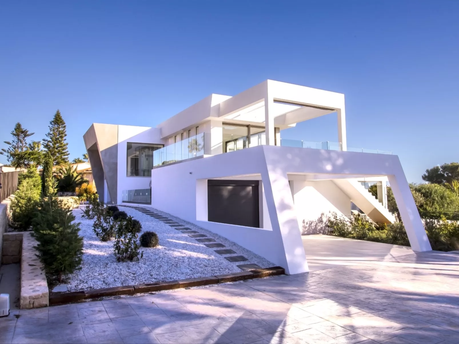 Villa Halcon al Mar-Outside