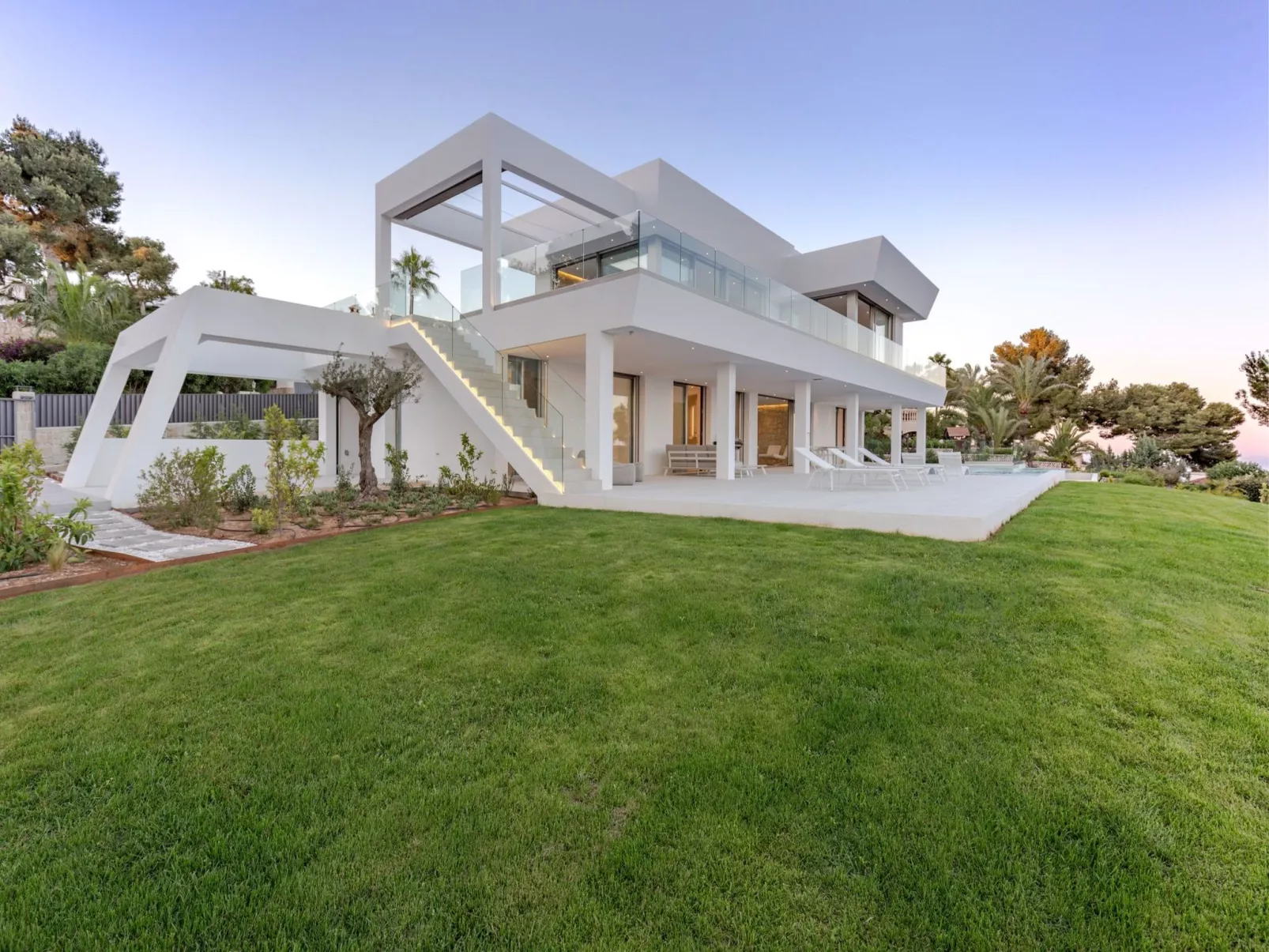 Villa Halcon al Mar-Outside