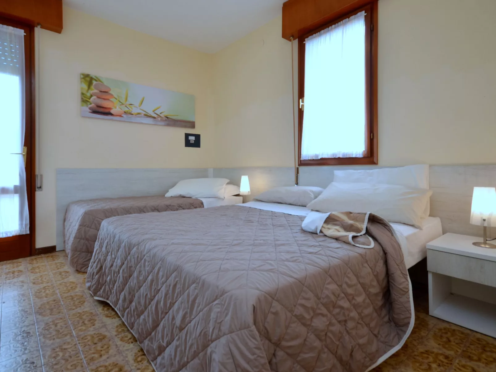 Torre Panorama-Inside