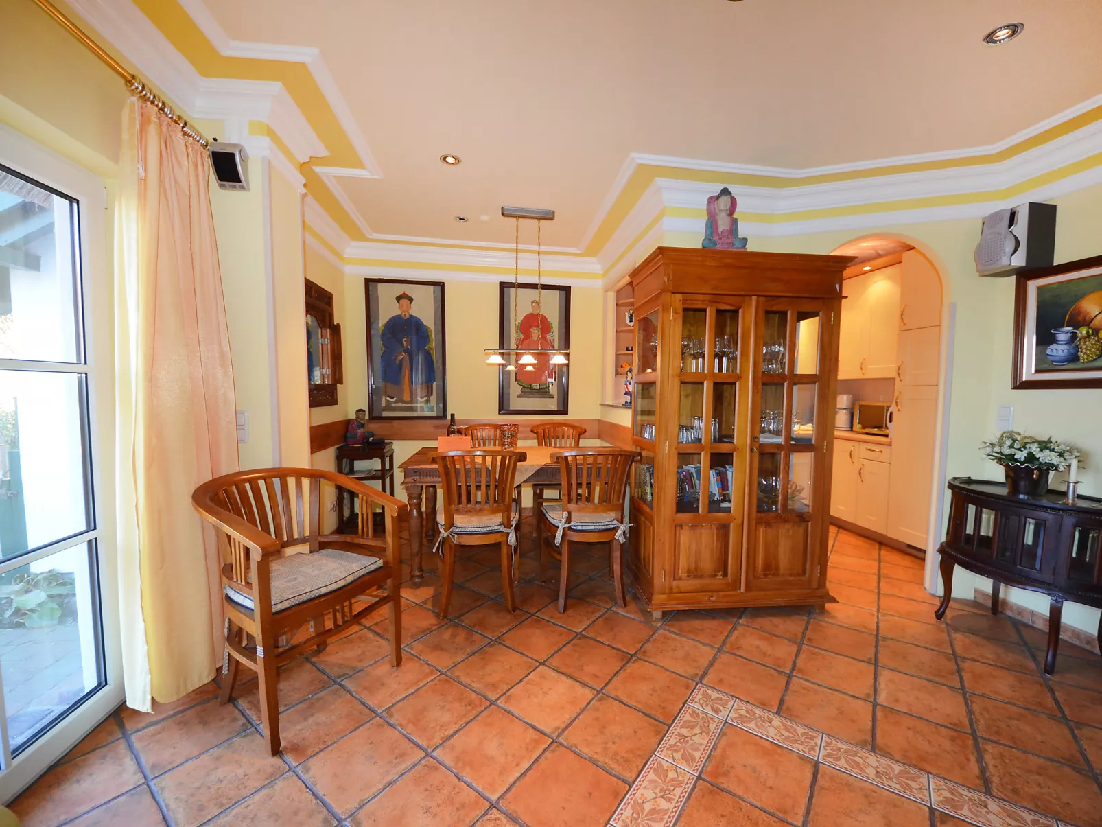 Kirchhaus-Inside
